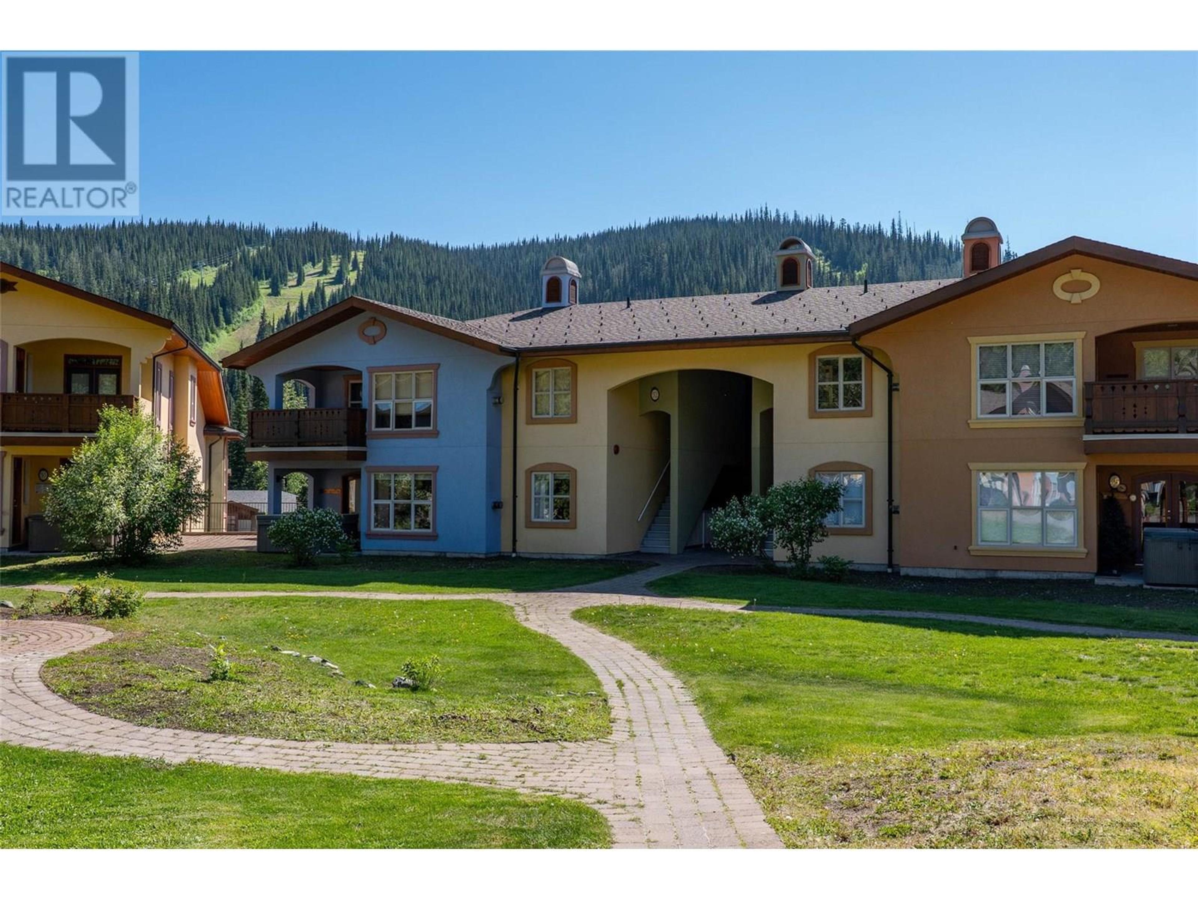 6005 Valley Drive, Sun Peaks - Exteriors - Full Complex View - Photo 7