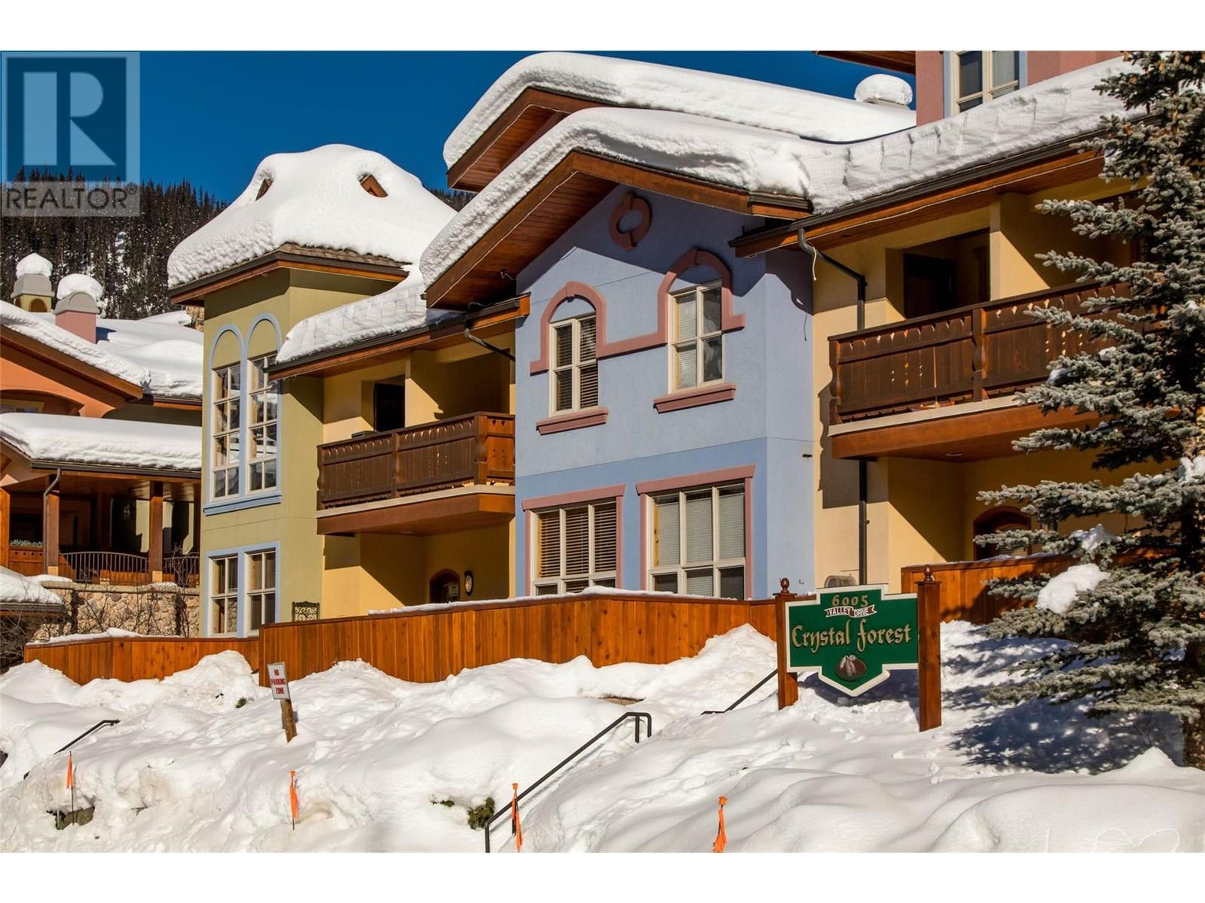 6005 Valley Drive, Sun Peaks - Exteriors - Full Complex View - Photo 8