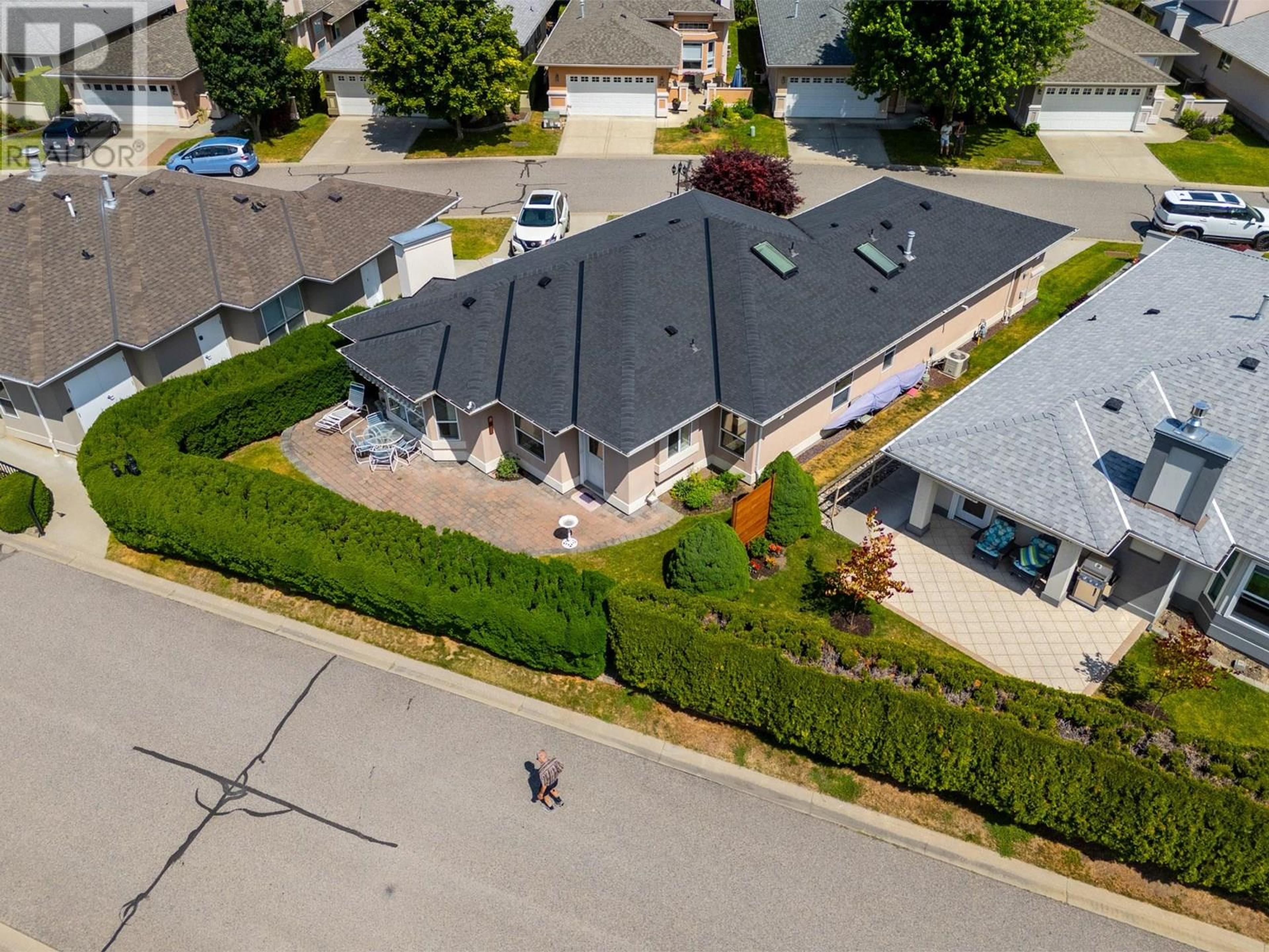 3788 Bird Place, Kelowna - Exteriors - Drone/Aerial View - Photo 9