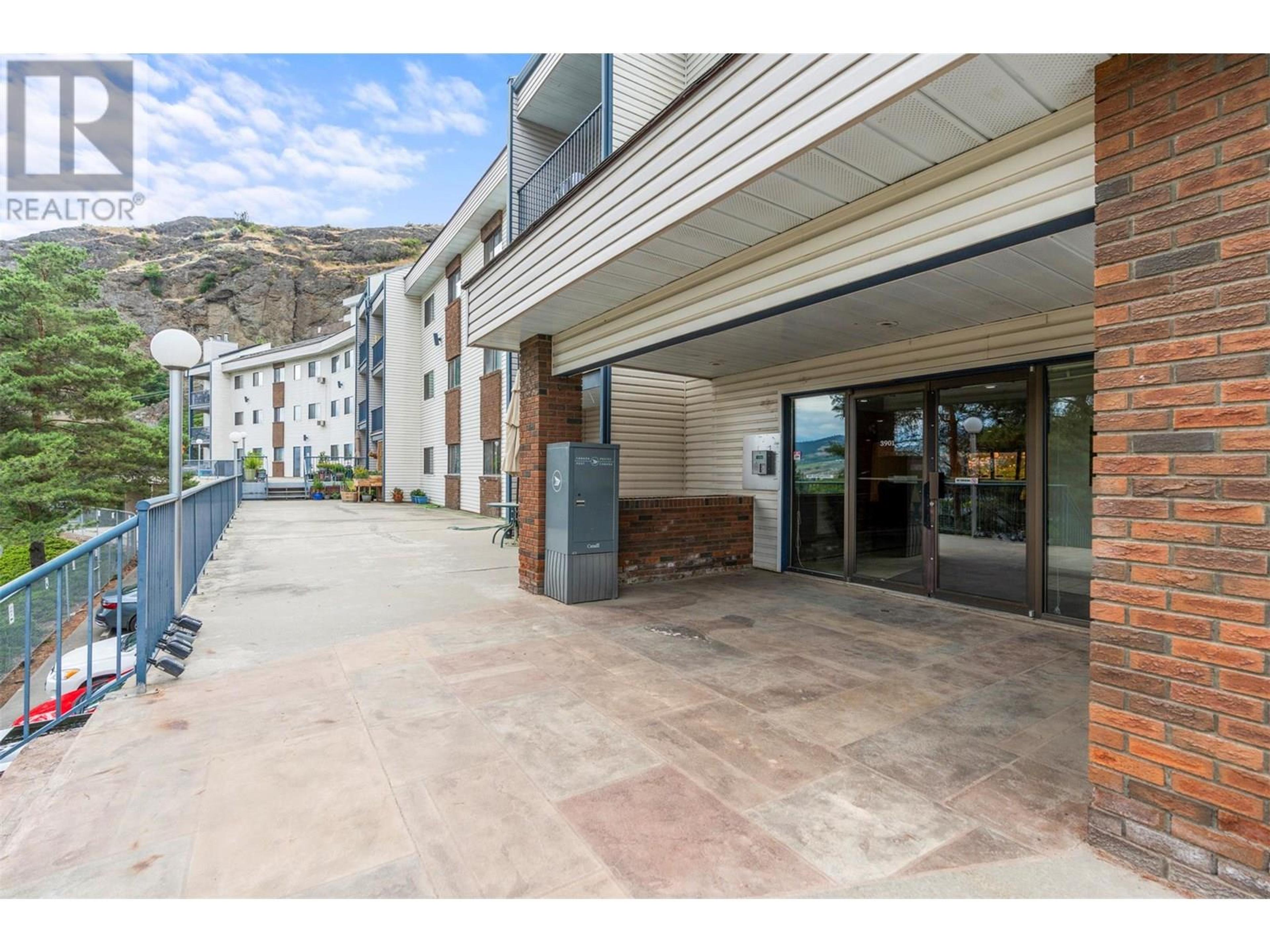 3901 32 Avenue, Vernon - Exteriors - Full Complex View - Photo 4