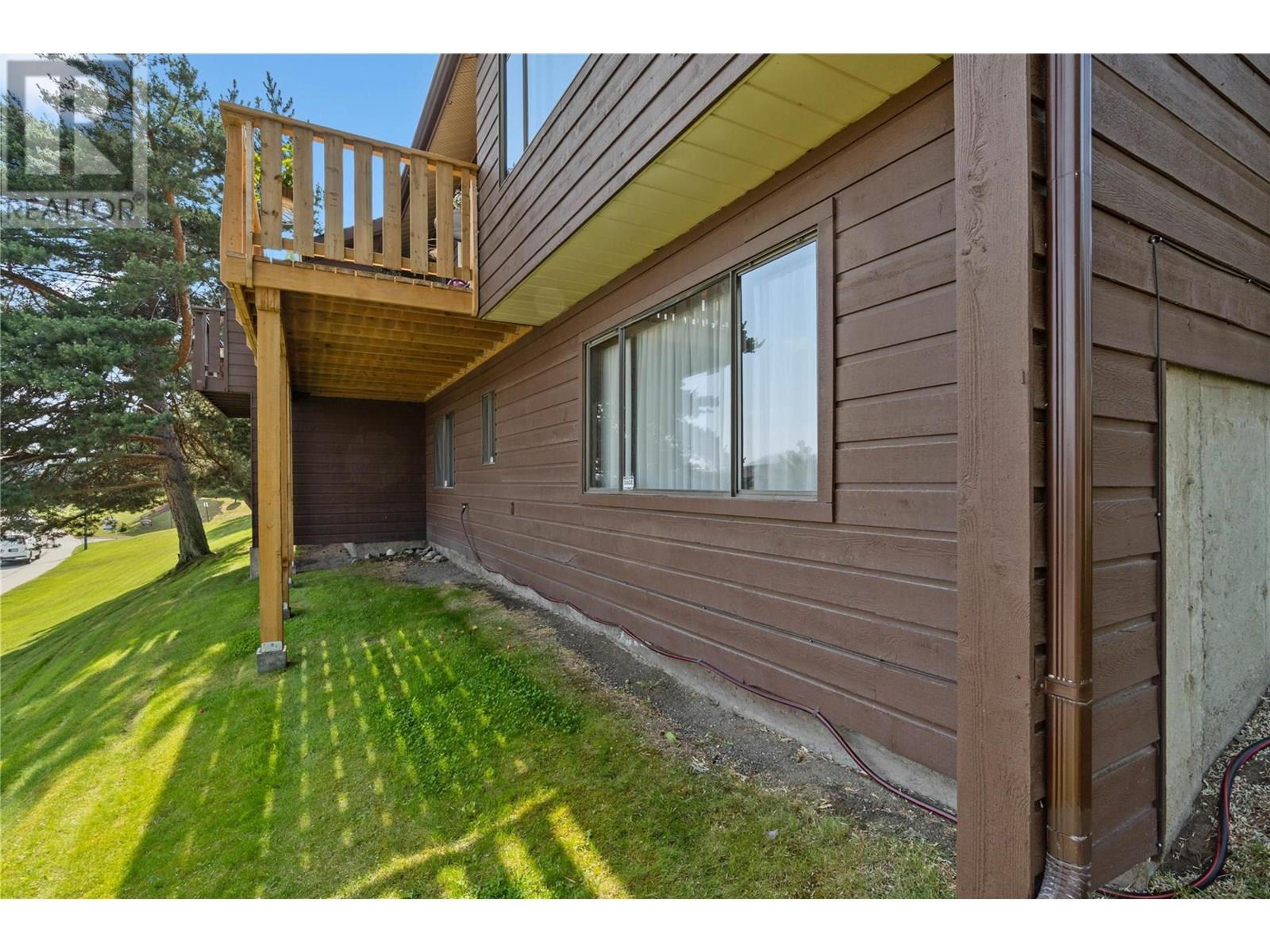 1155 Hugh Allan Drive, Kamloops - Exteriors - Photo 7