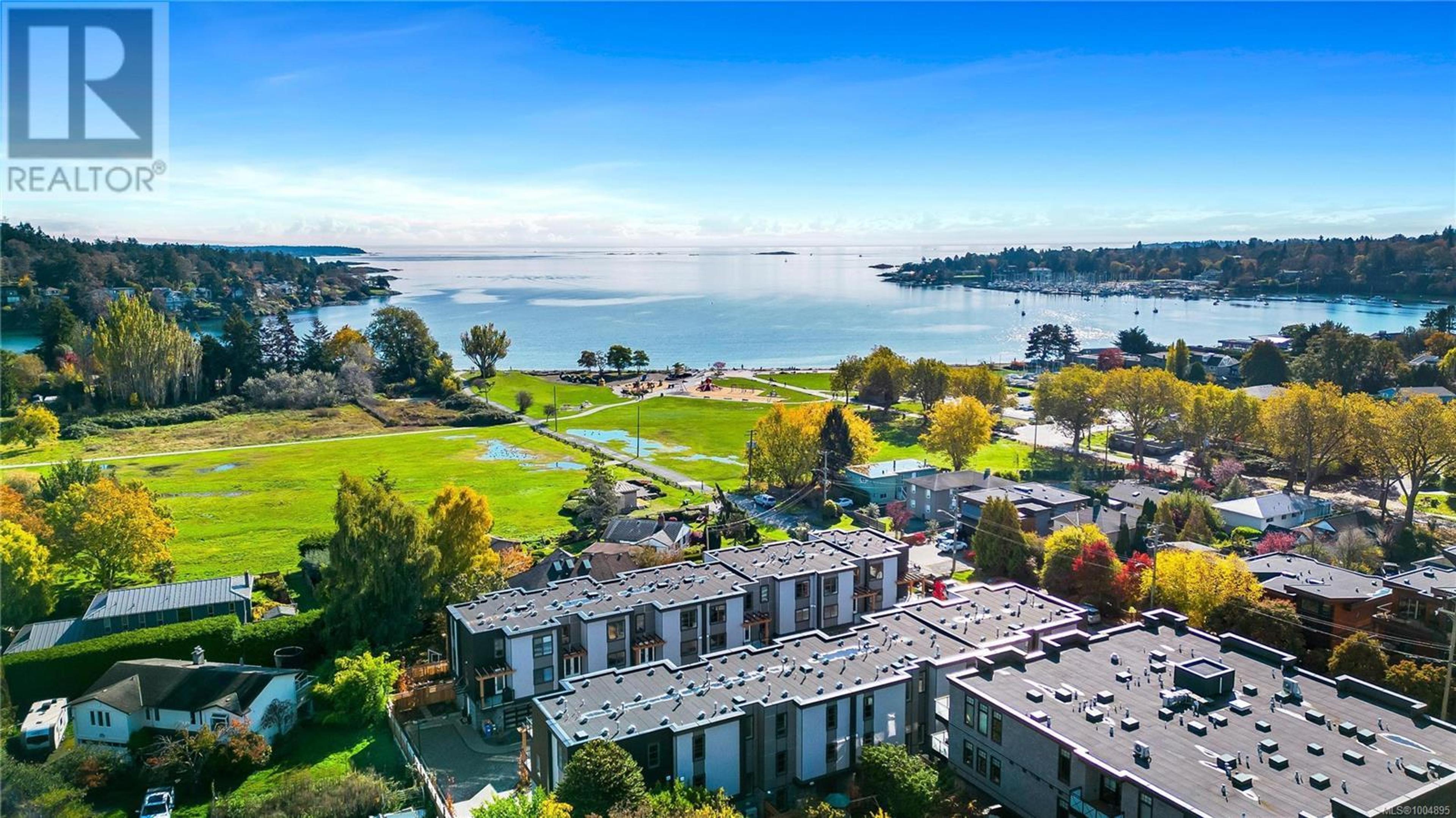 2590 Penrhyn St, Saanich - Exteriors - Full Complex View, Drone/Aerial View - Photo 4