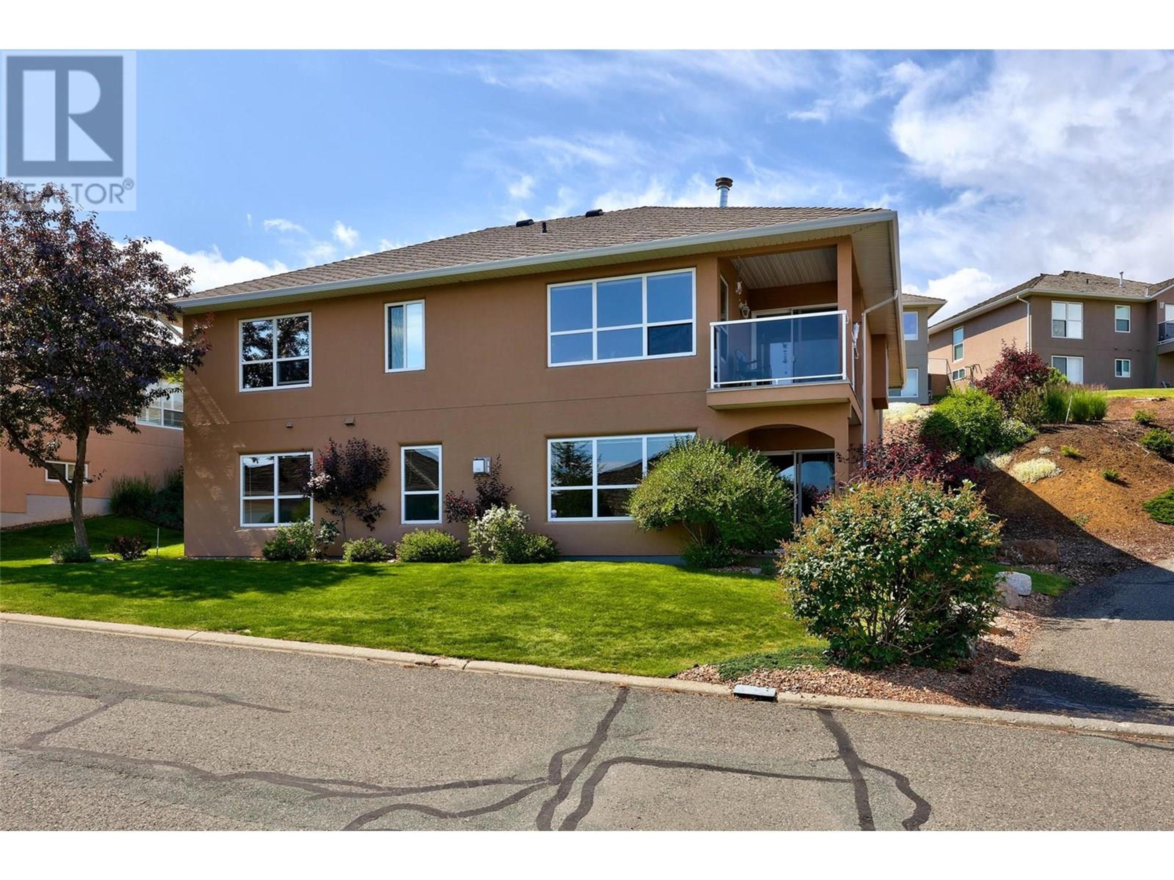 2080 Pacific Way, Kamloops - Exteriors - Photo 1