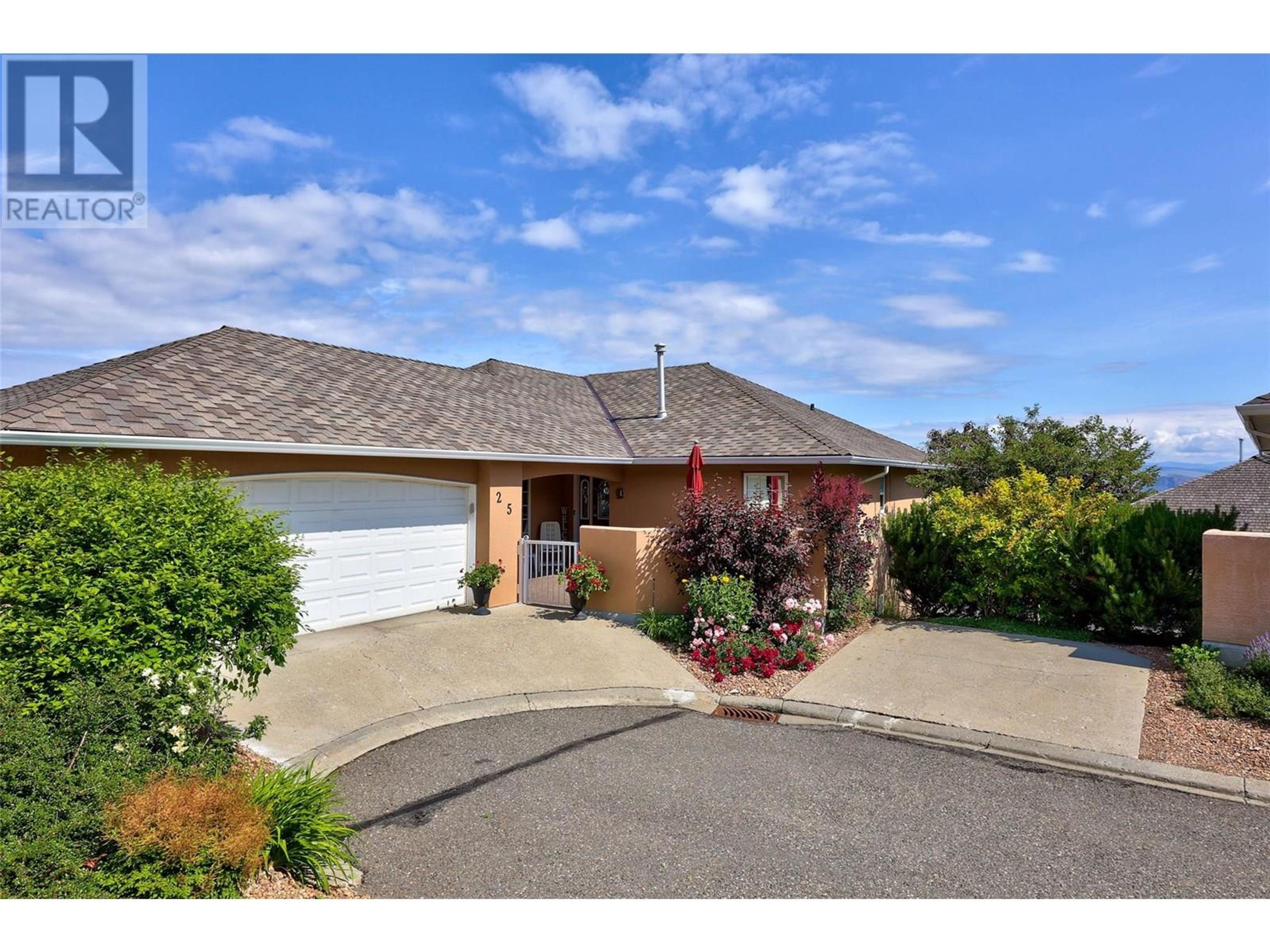 2080 Pacific Way, Kamloops - Exteriors - Photo 3