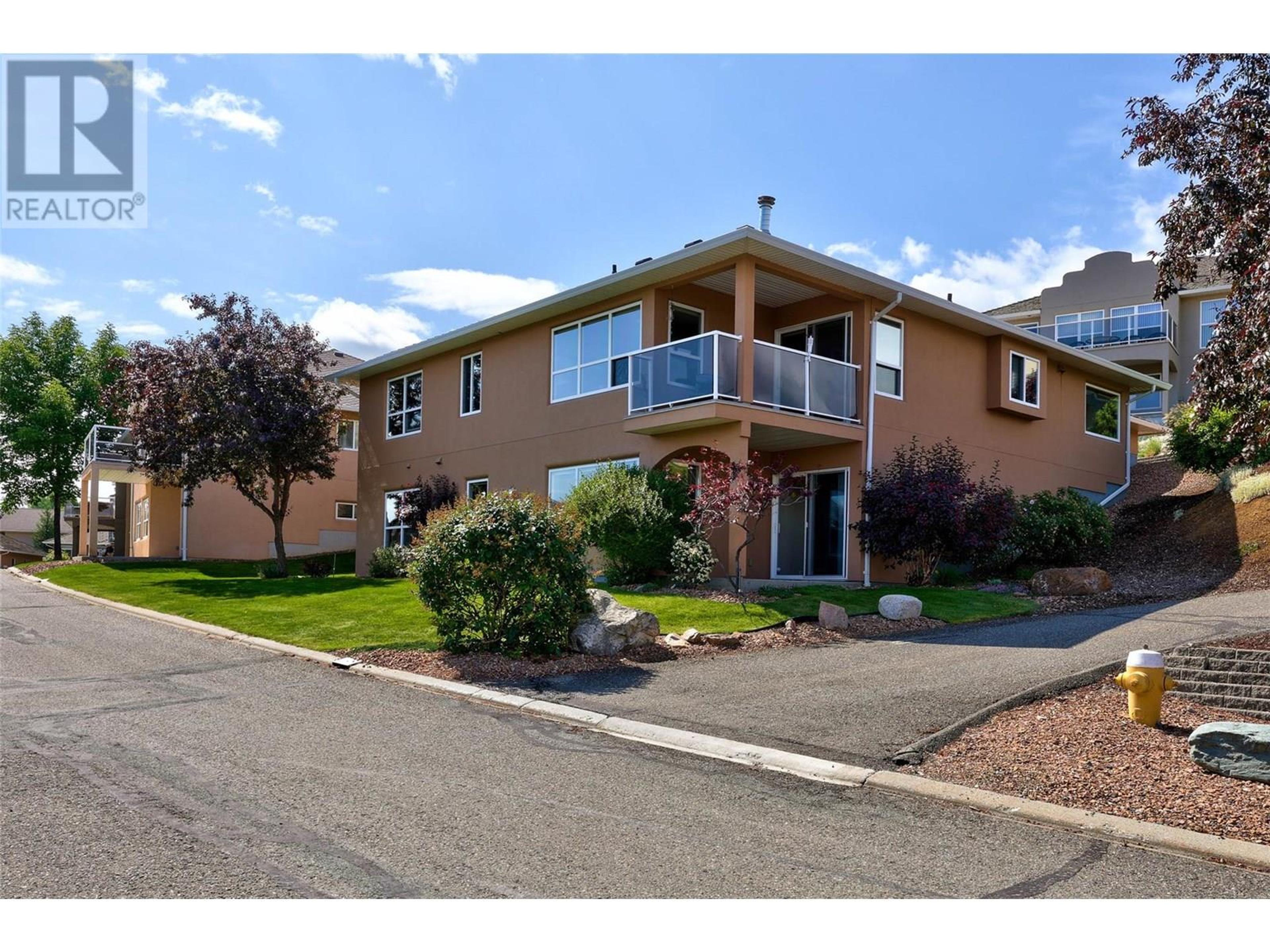 2080 Pacific Way, Kamloops - Exteriors - Photo 17