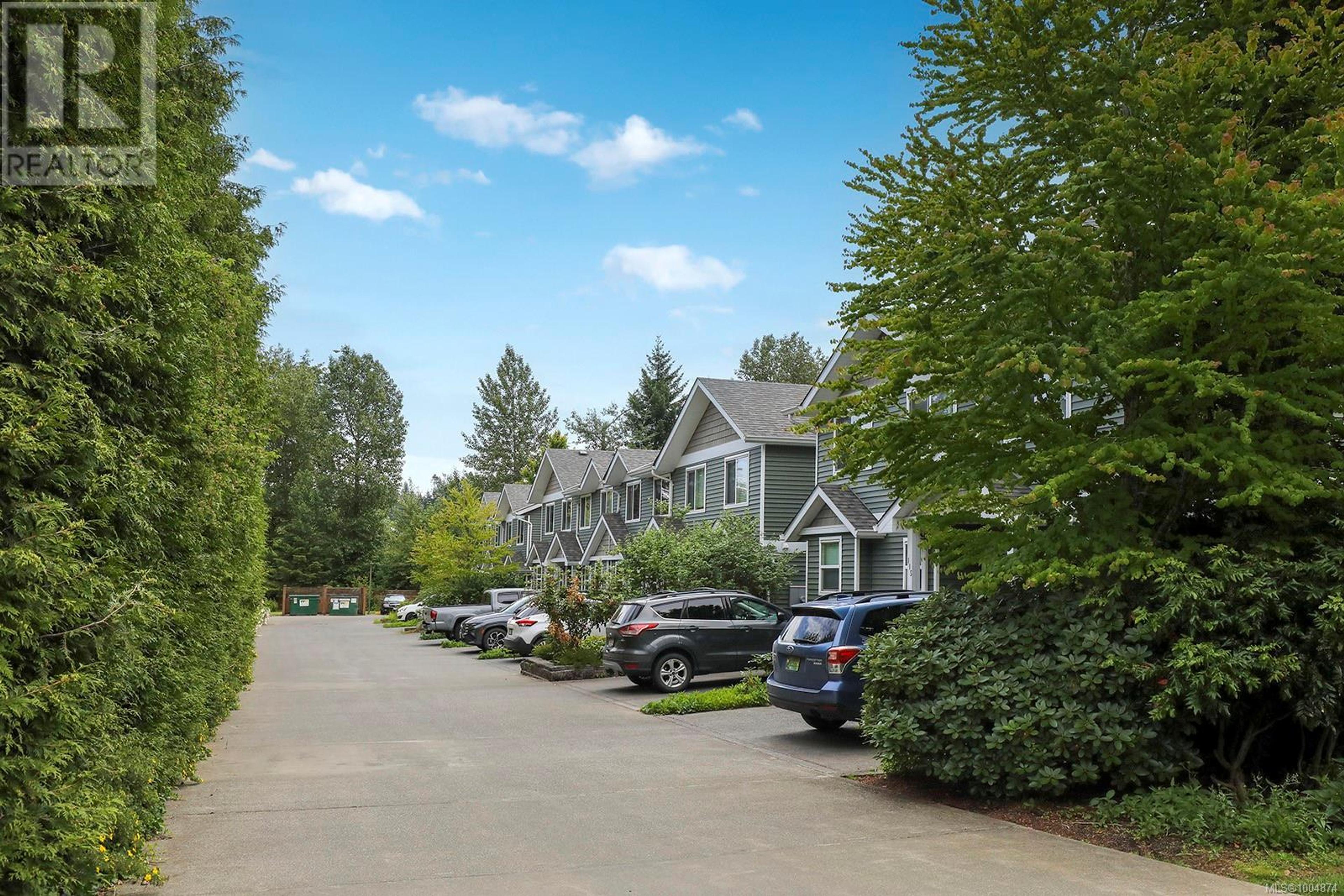 170 Centennial Dr, Courtenay - Exteriors - Full Complex View - Photo 2