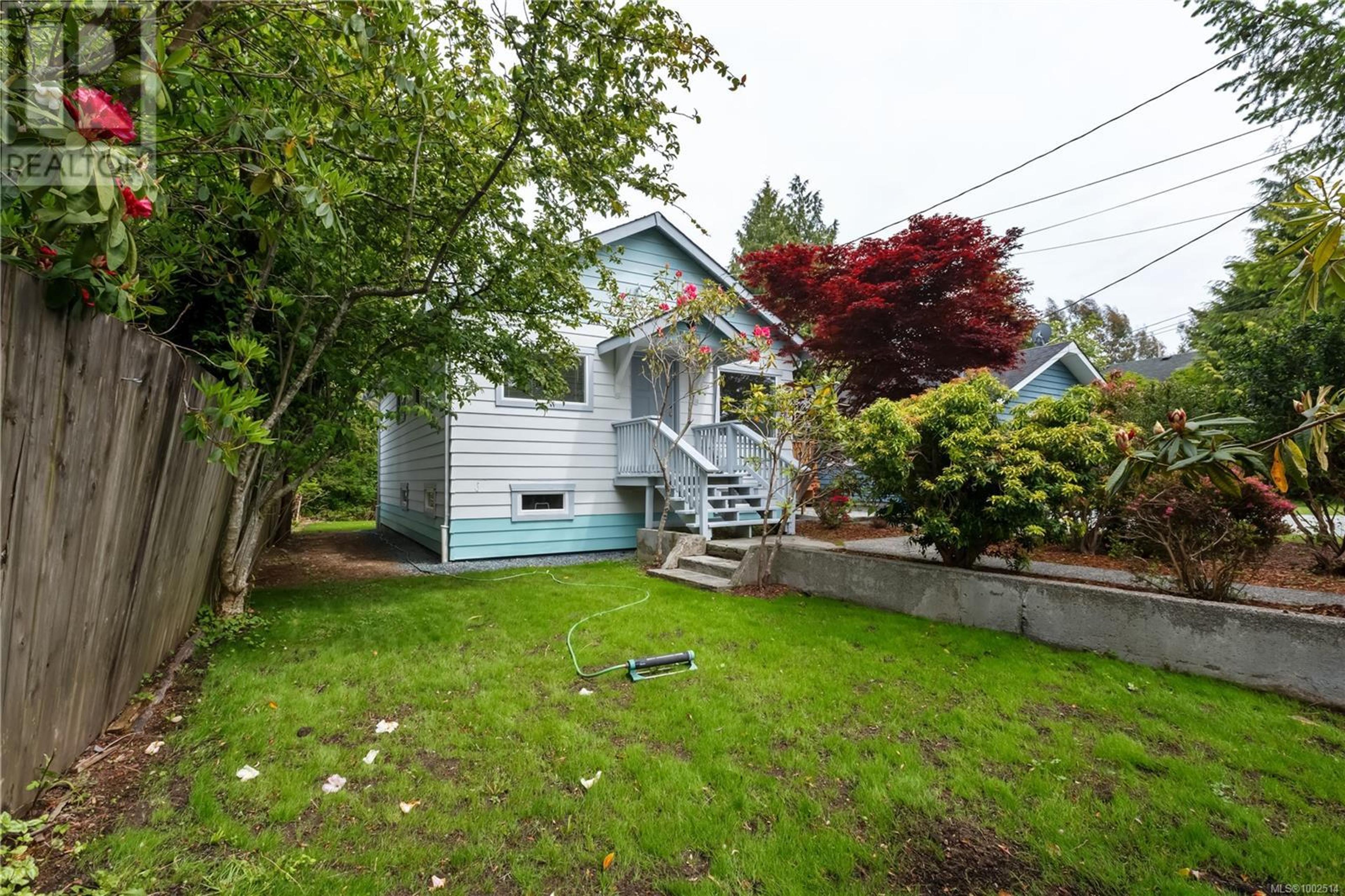 1527 Peninsula Rd, Ucluelet - Exteriors - Photo 2