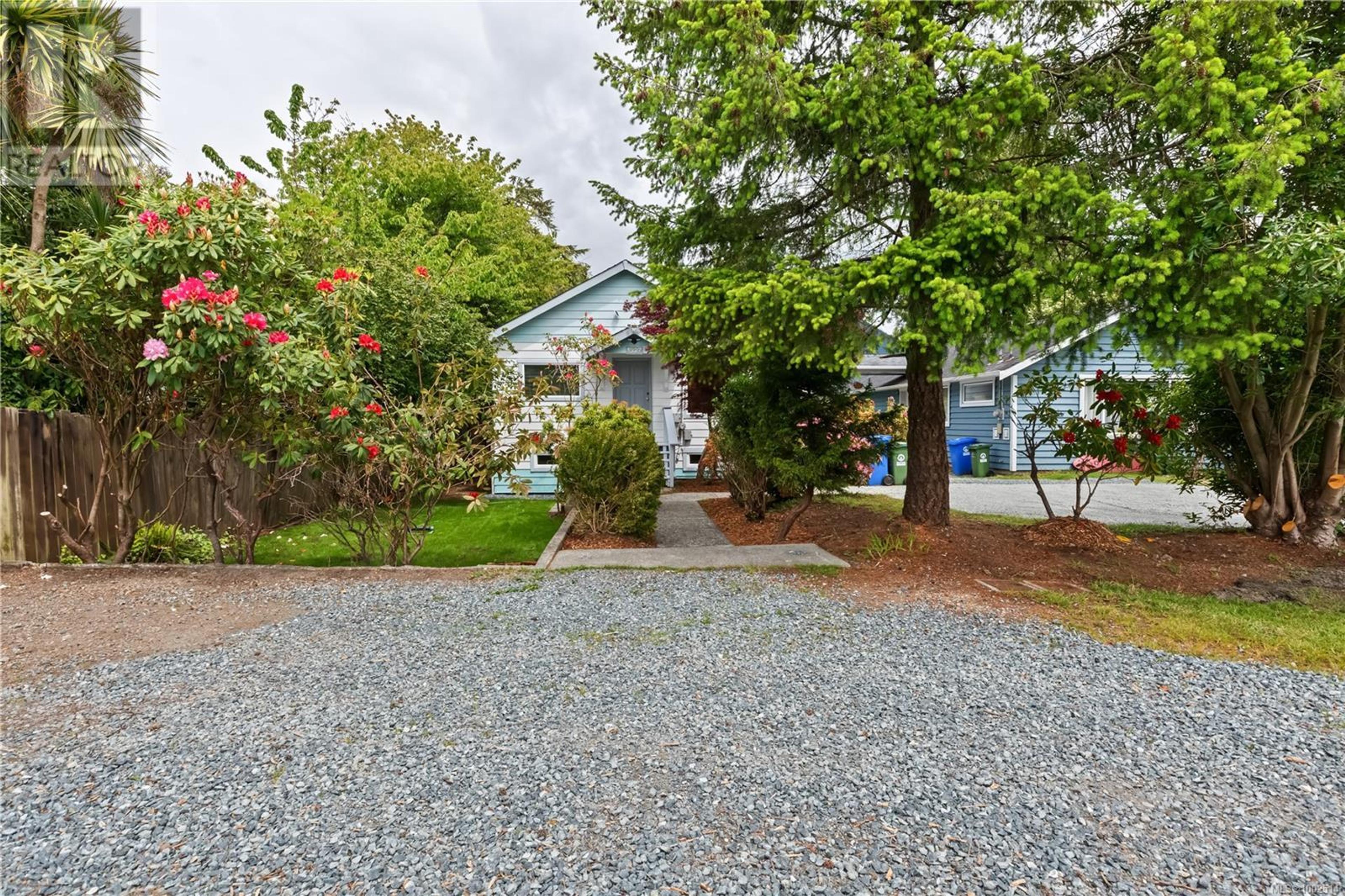 1527 Peninsula Rd, Ucluelet - Exteriors - Photo 4