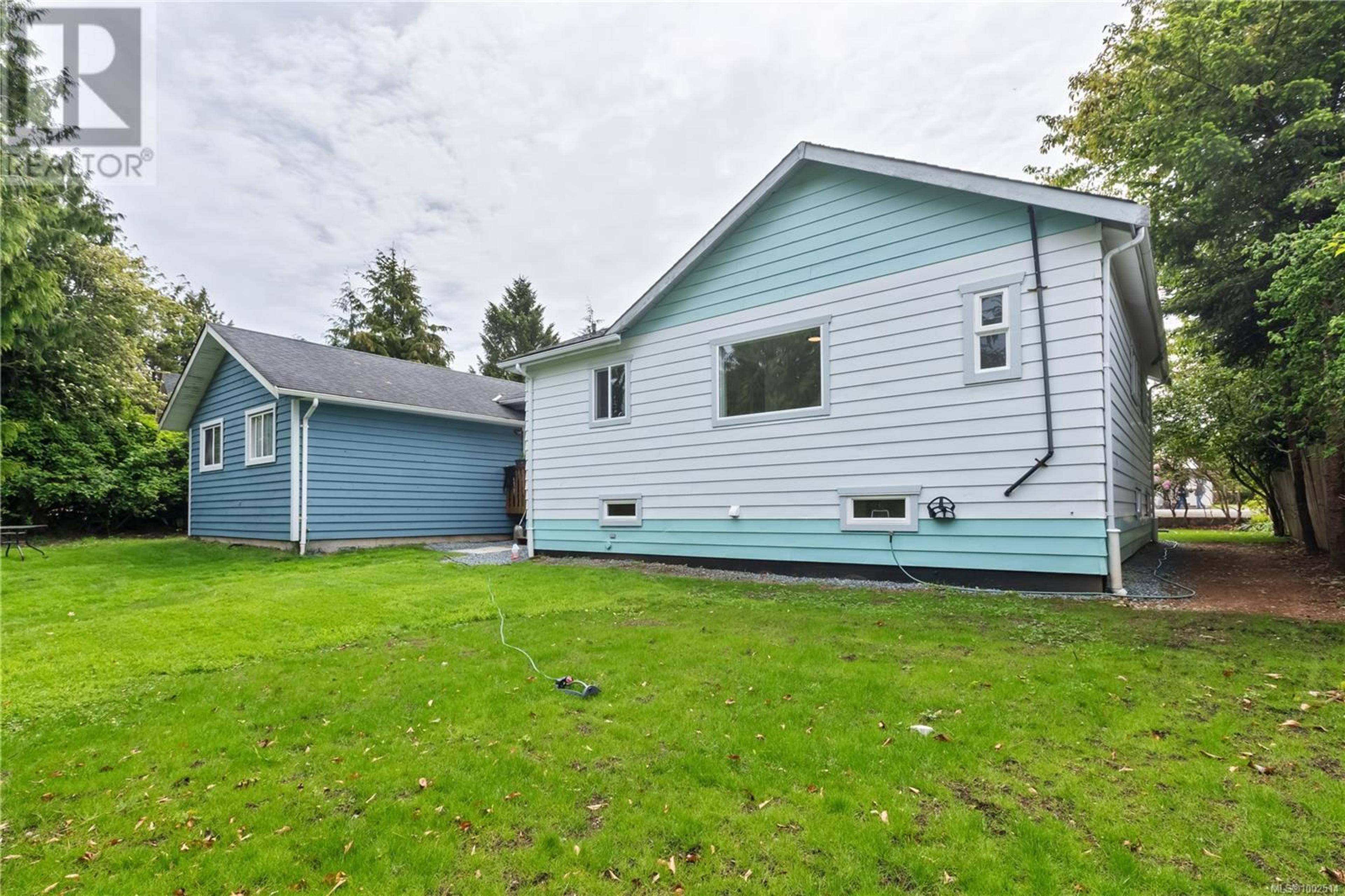 1527 Peninsula Rd, Ucluelet - Exteriors - Photo 7