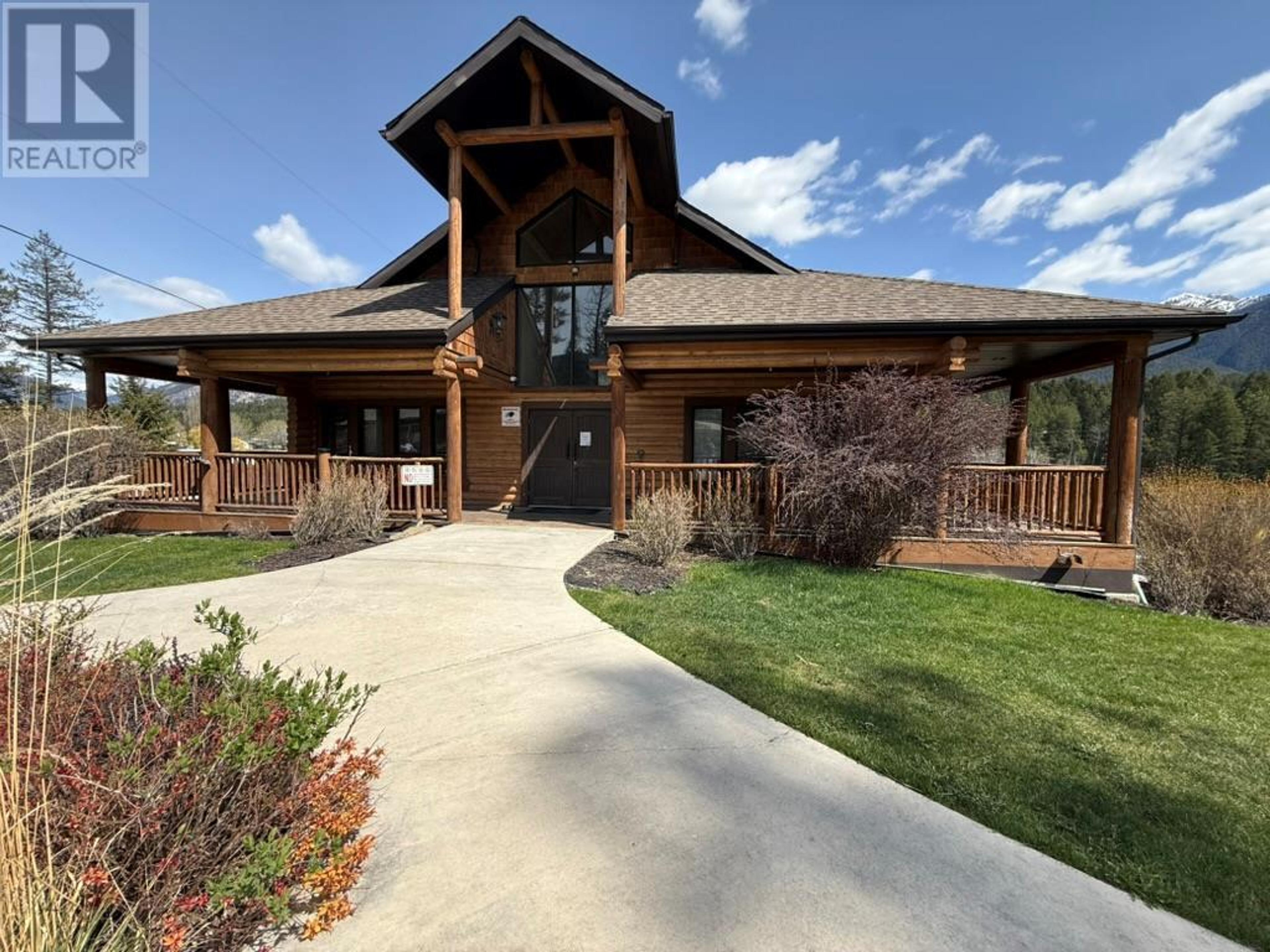 4868 Riverview Drive, Edgewater - Exteriors - Photo 3