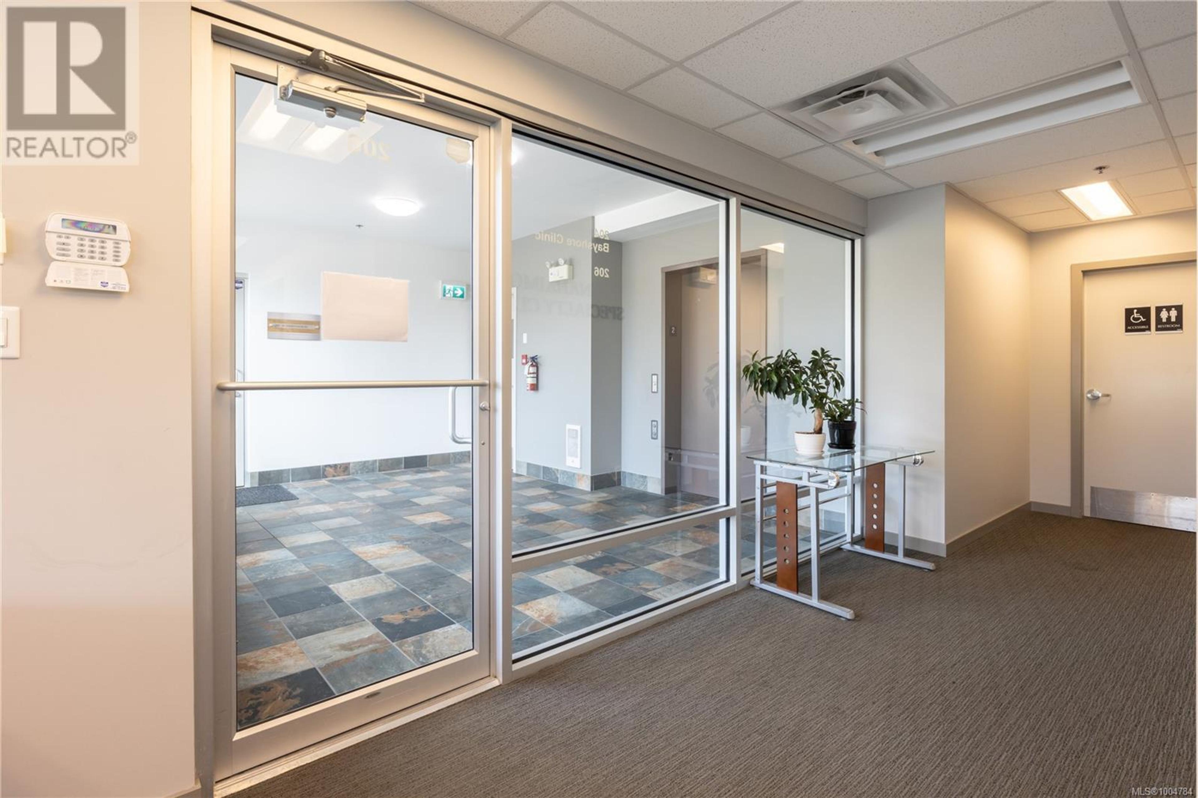 1650 Terminal Ave, Nanaimo - Common Areas - Lobbies / Hallways / Foyers - Photo 1