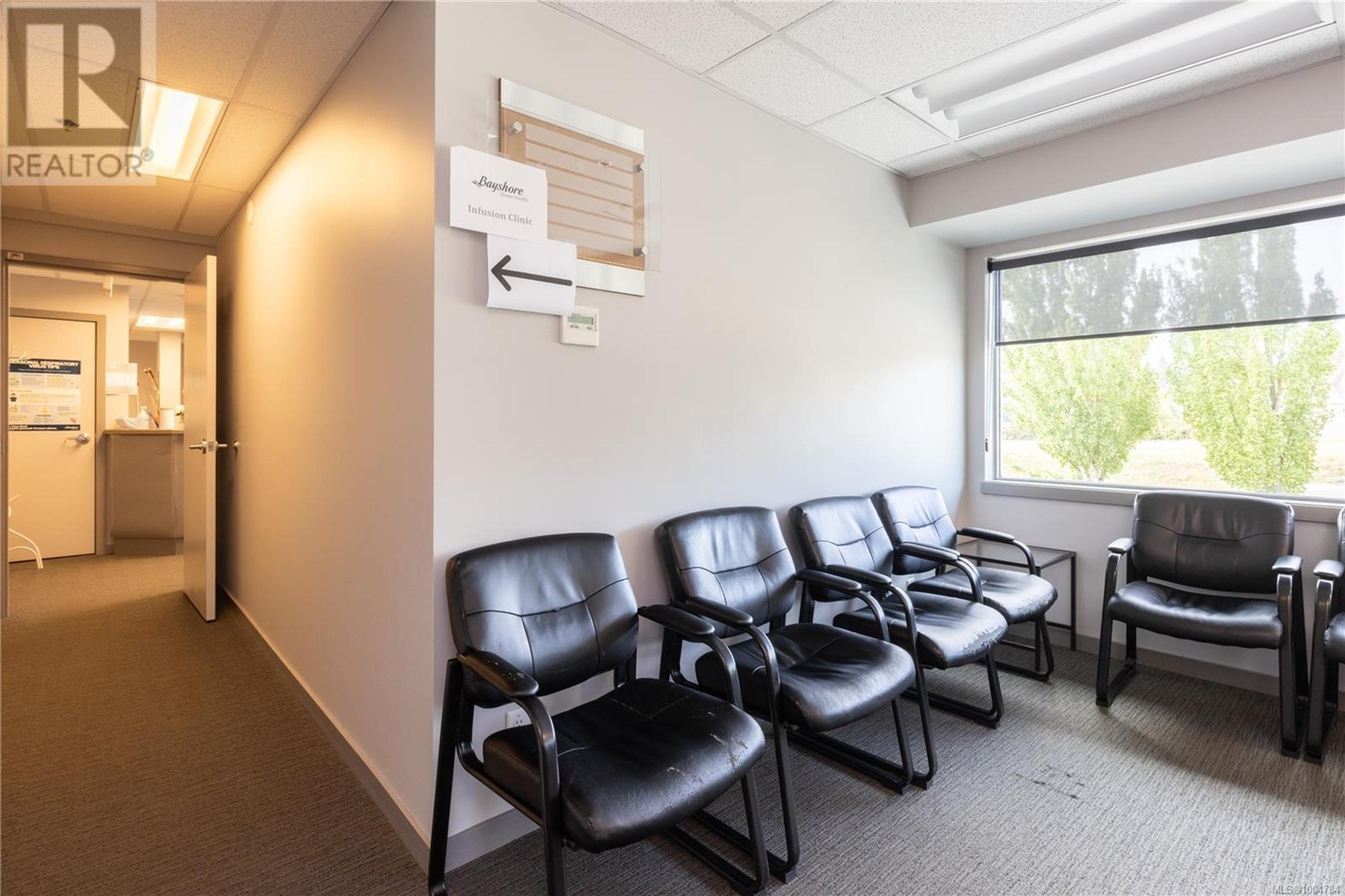 1650 Terminal Ave, Nanaimo - Common Areas - Lobbies / Hallways / Foyers - Photo 8