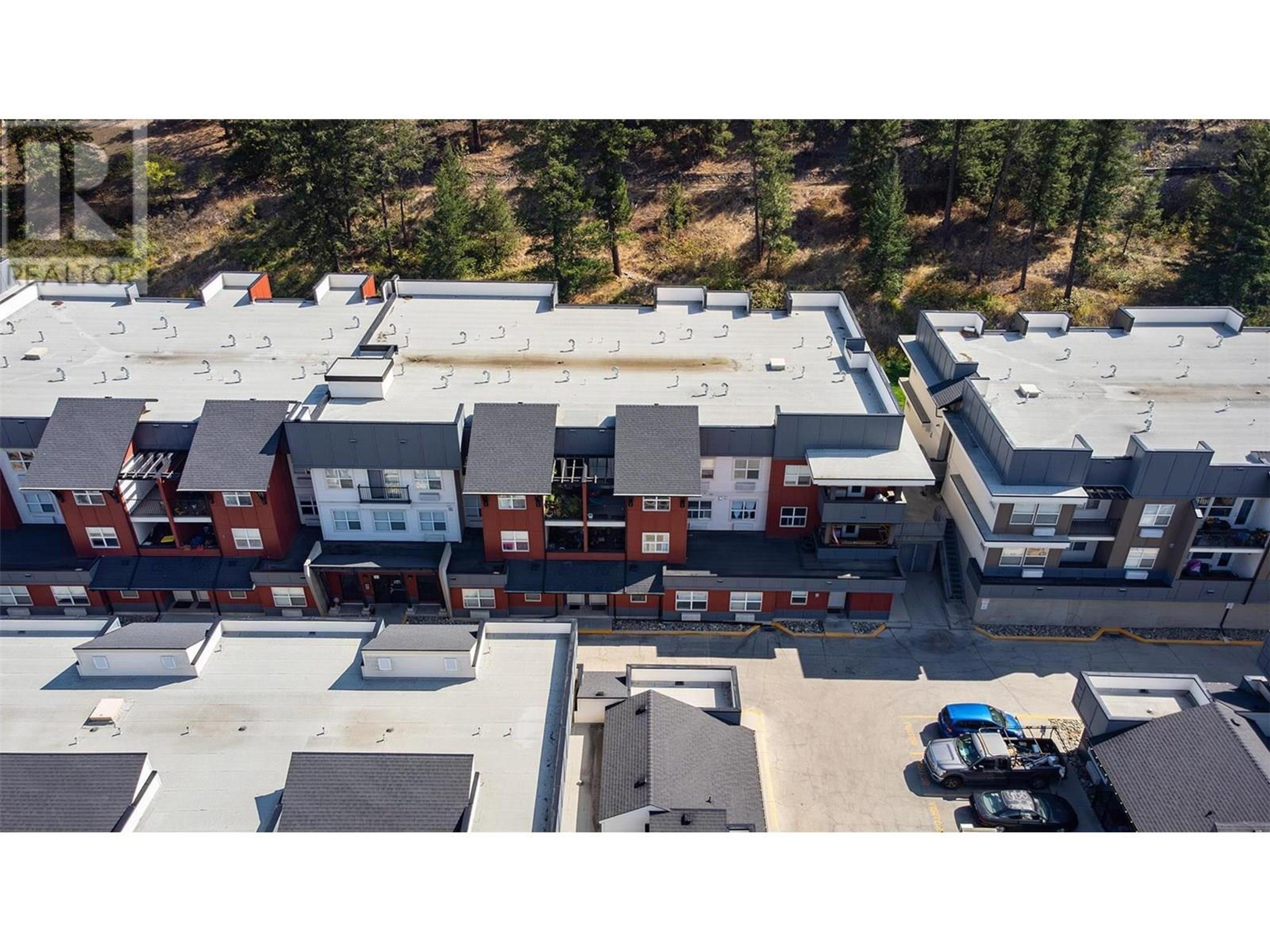 1477 Glenmore Road N, Kelowna - Exteriors - Full Complex View, Drone/Aerial View - Photo 1