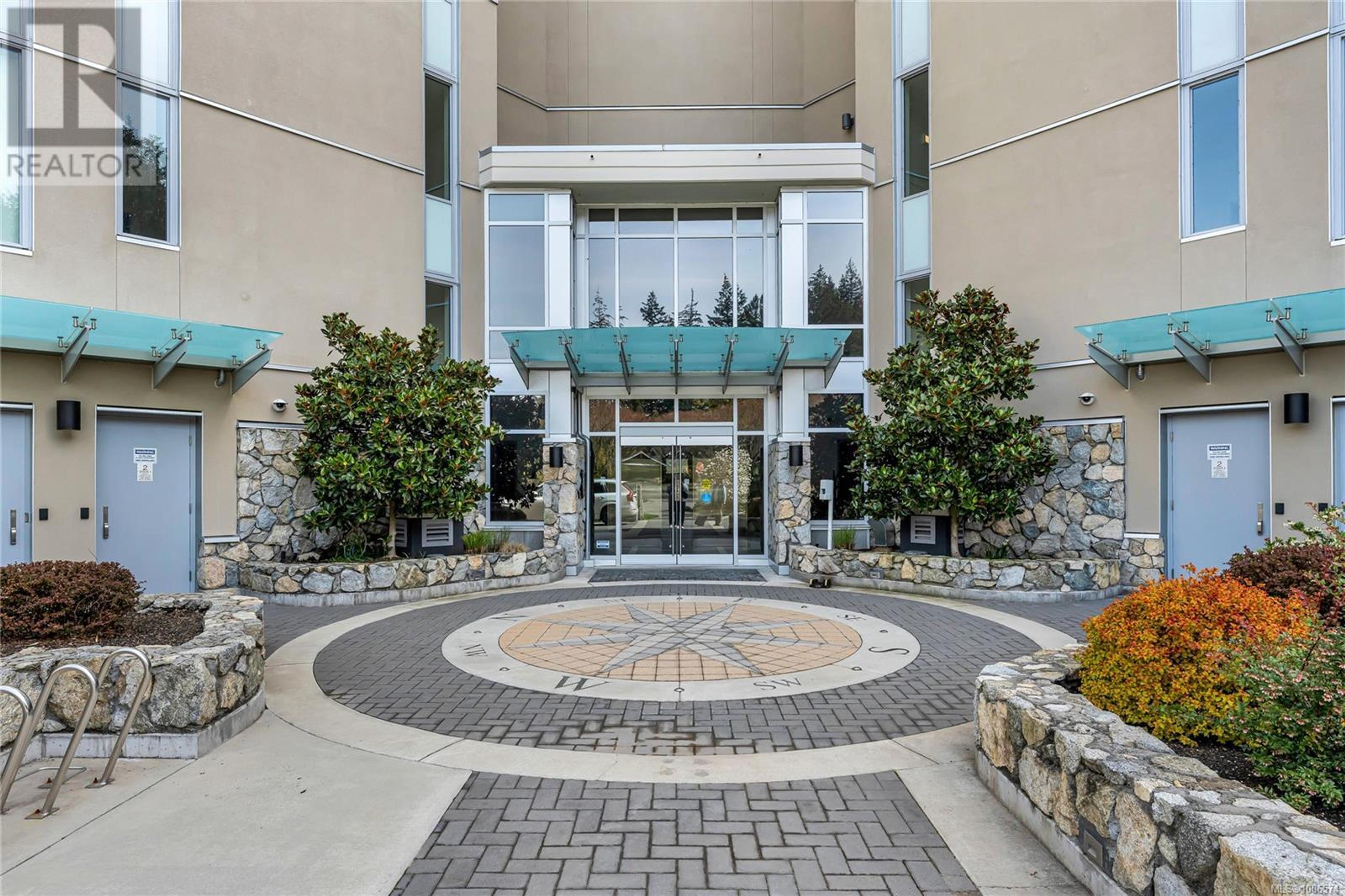 5388 Hill Rise Terr, Saanich - Exteriors - Photo 1