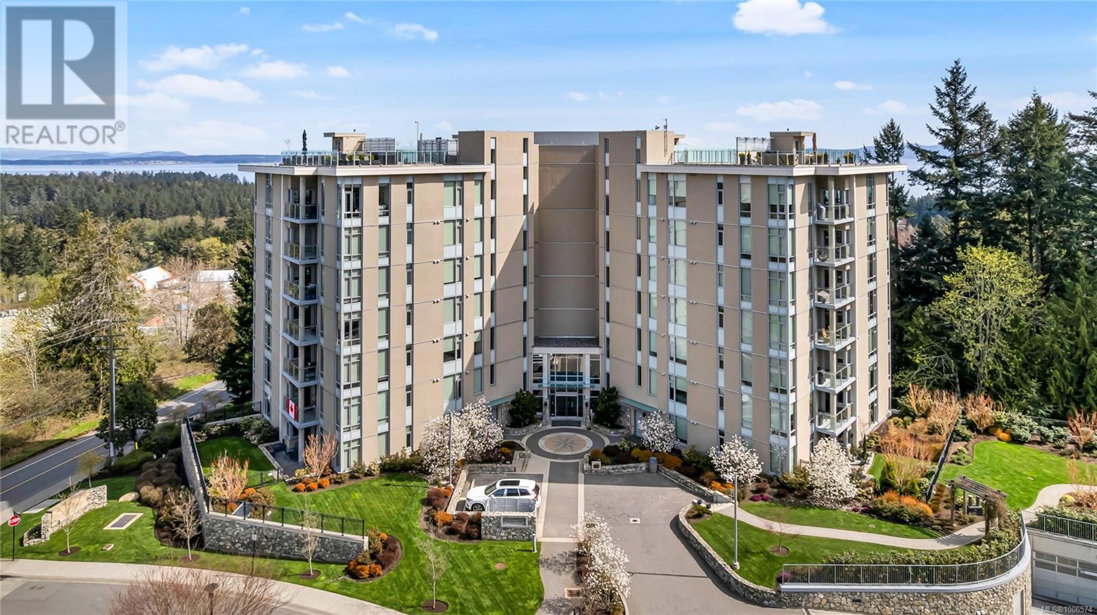 5388 Hill Rise Terr, Saanich - Exteriors - Full Complex View, Drone/Aerial View - Photo 3