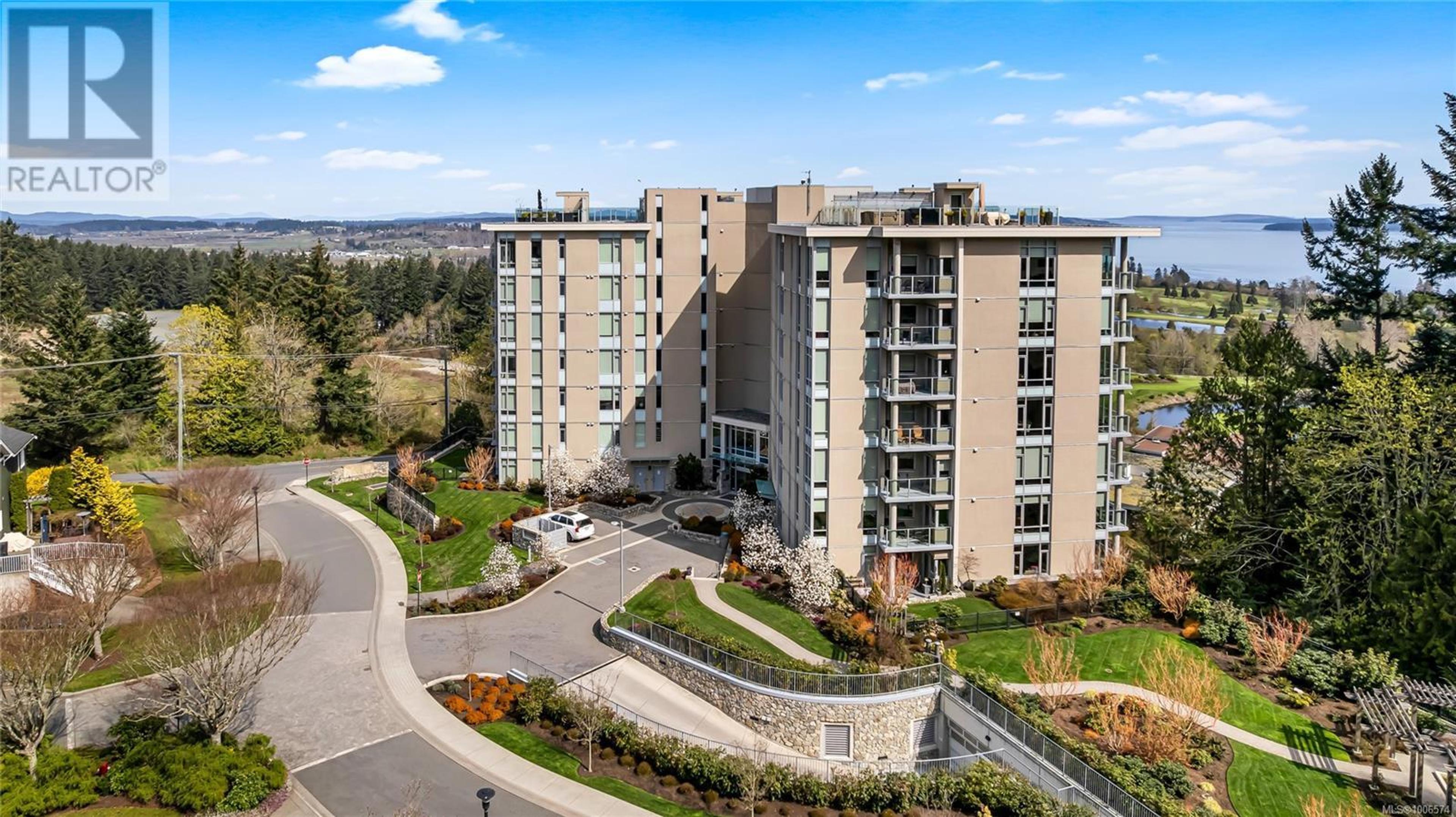 5388 Hill Rise Terr, Saanich - Exteriors - Drone/Aerial View - Photo 5