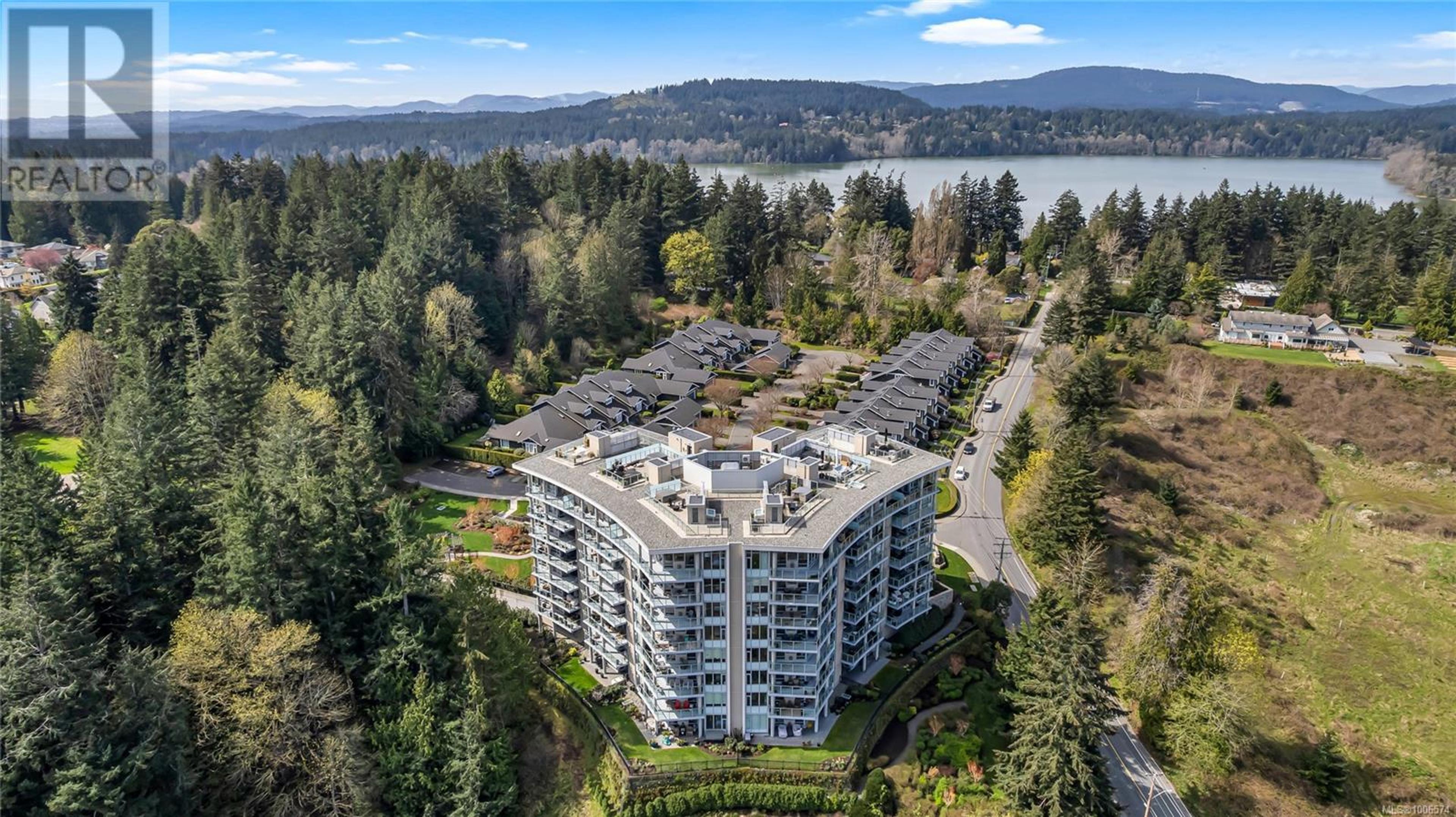 5388 Hill Rise Terr, Saanich - Exteriors - Full Complex View, Drone/Aerial View - Photo 6