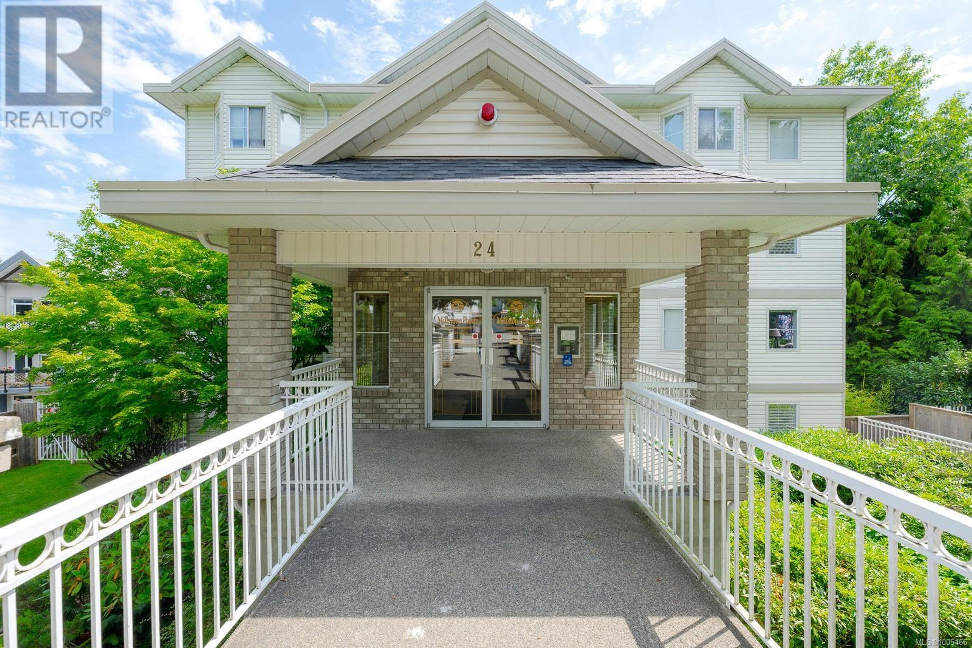 24 Prideaux St, Nanaimo - Exteriors - Photo 8