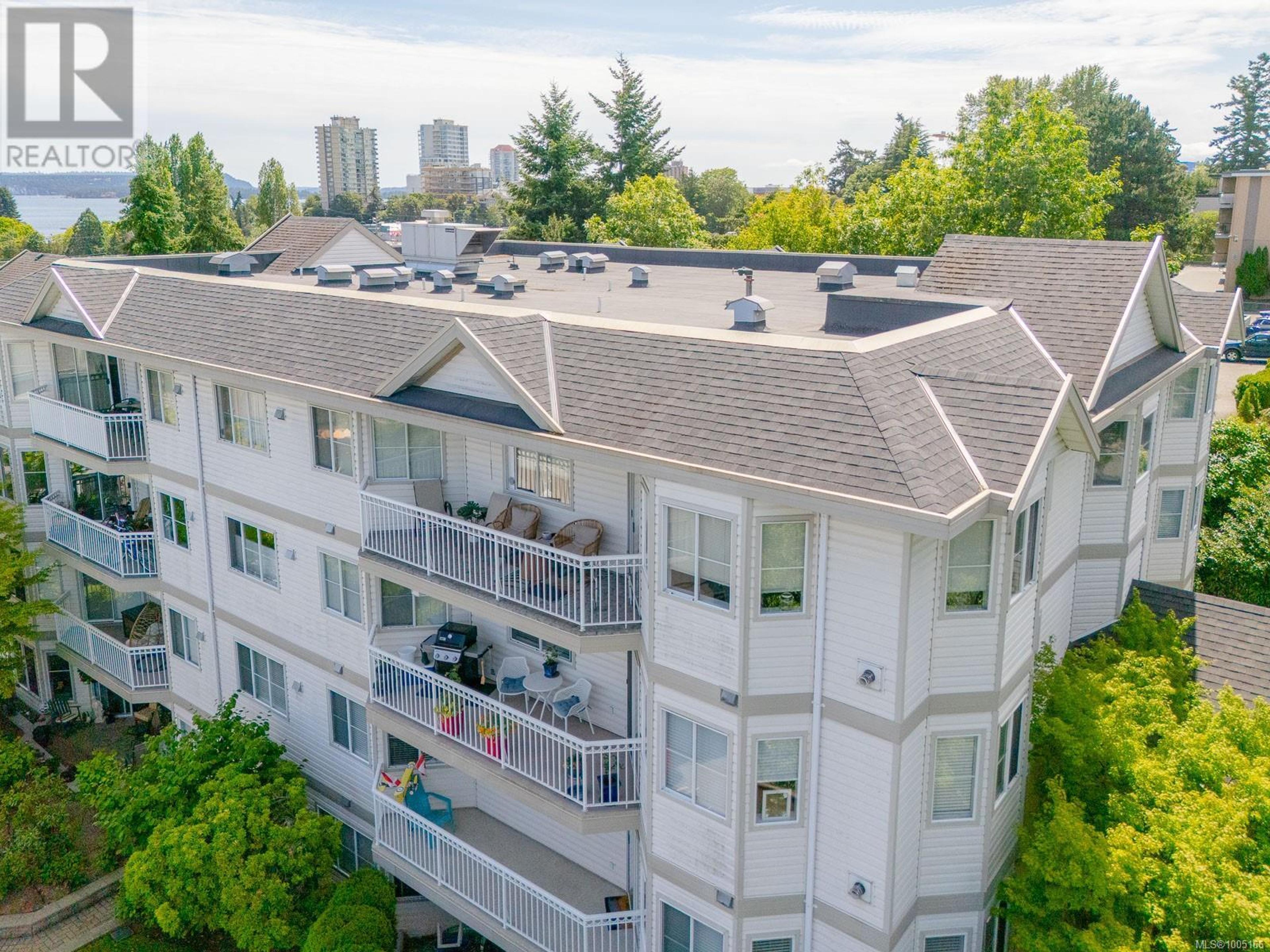 24 Prideaux St, Nanaimo - Exteriors - Drone/Aerial View - Photo 7