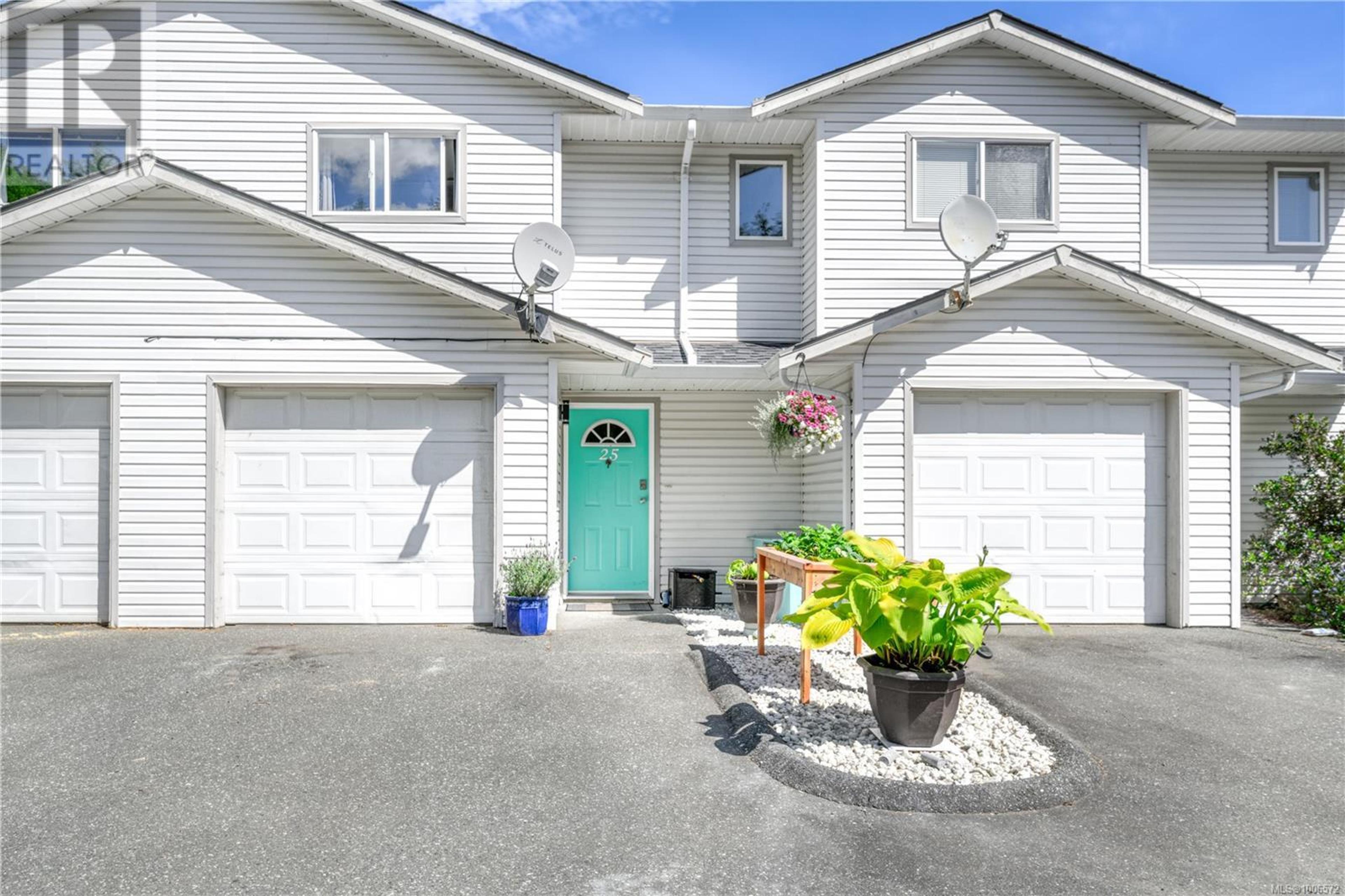 2697 Mine Rd, Port McNeill - Exteriors - Photo 2