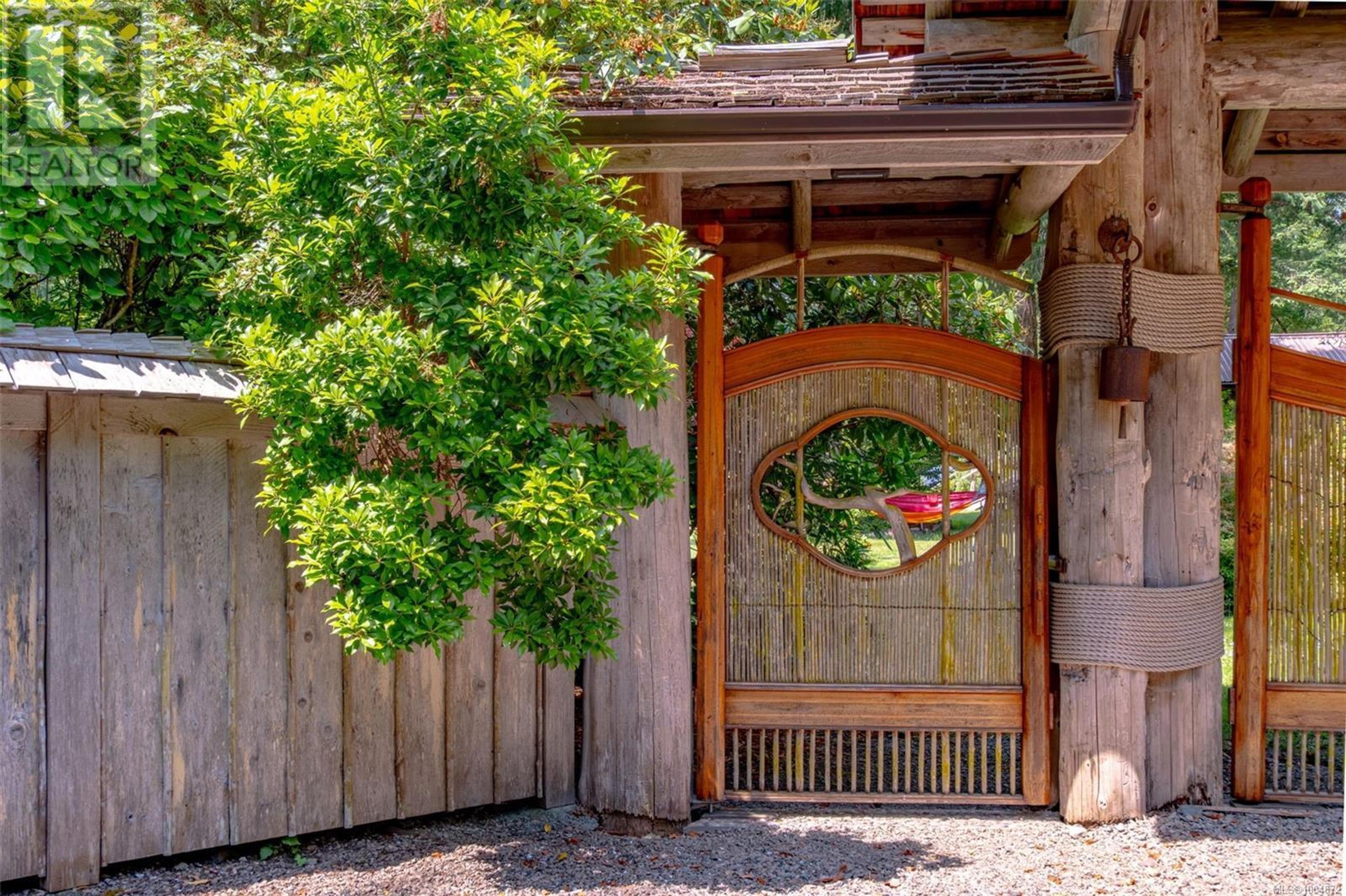 9 Teapot Rd, Lasqueti Island - Exteriors - Photo 11