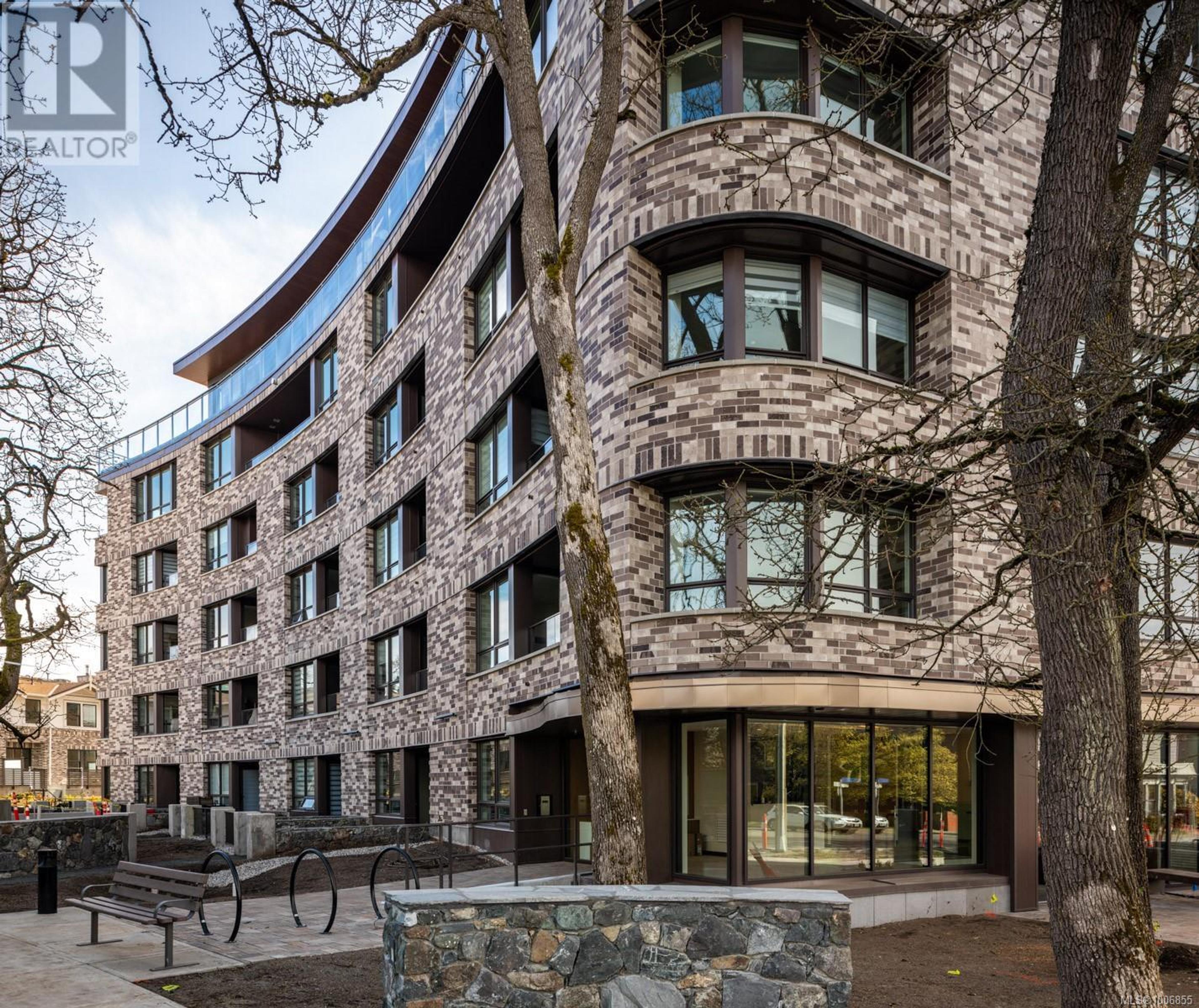 1201 Fort St, Victoria - Exteriors - Photo 6