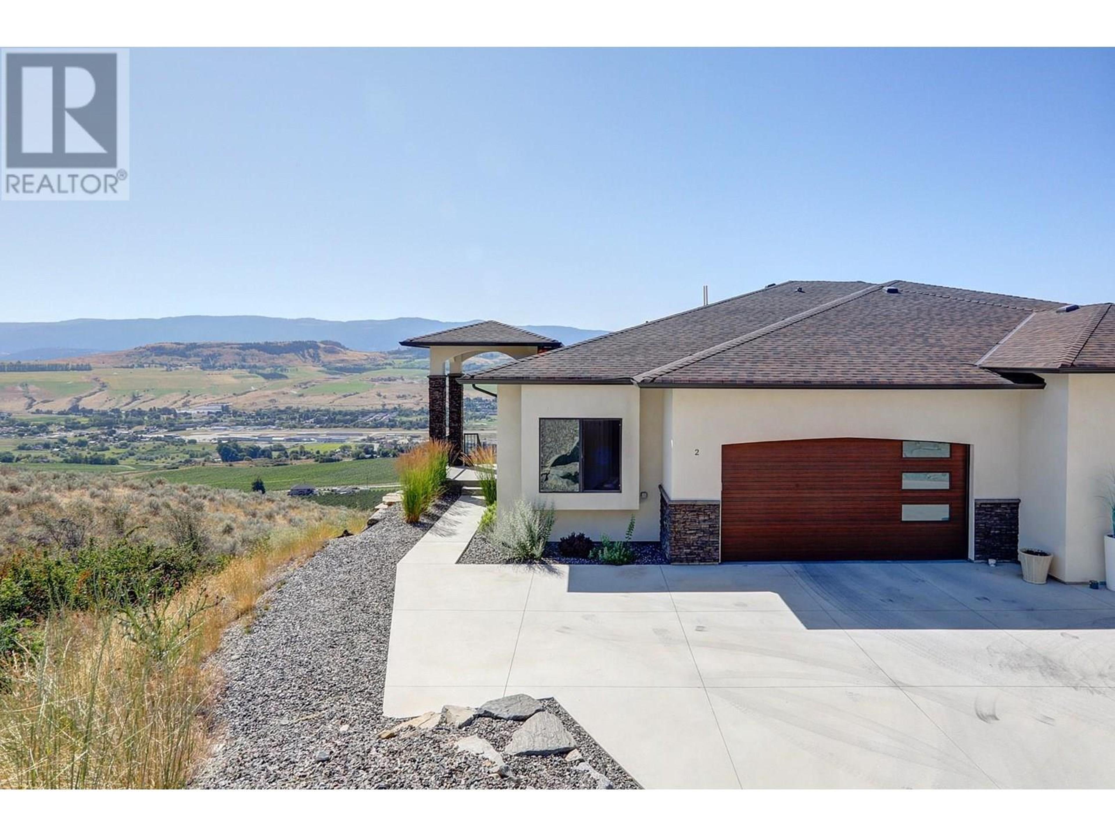 7716 Okanagan Hills Boulevard, Vernon - Exteriors - Photo 1