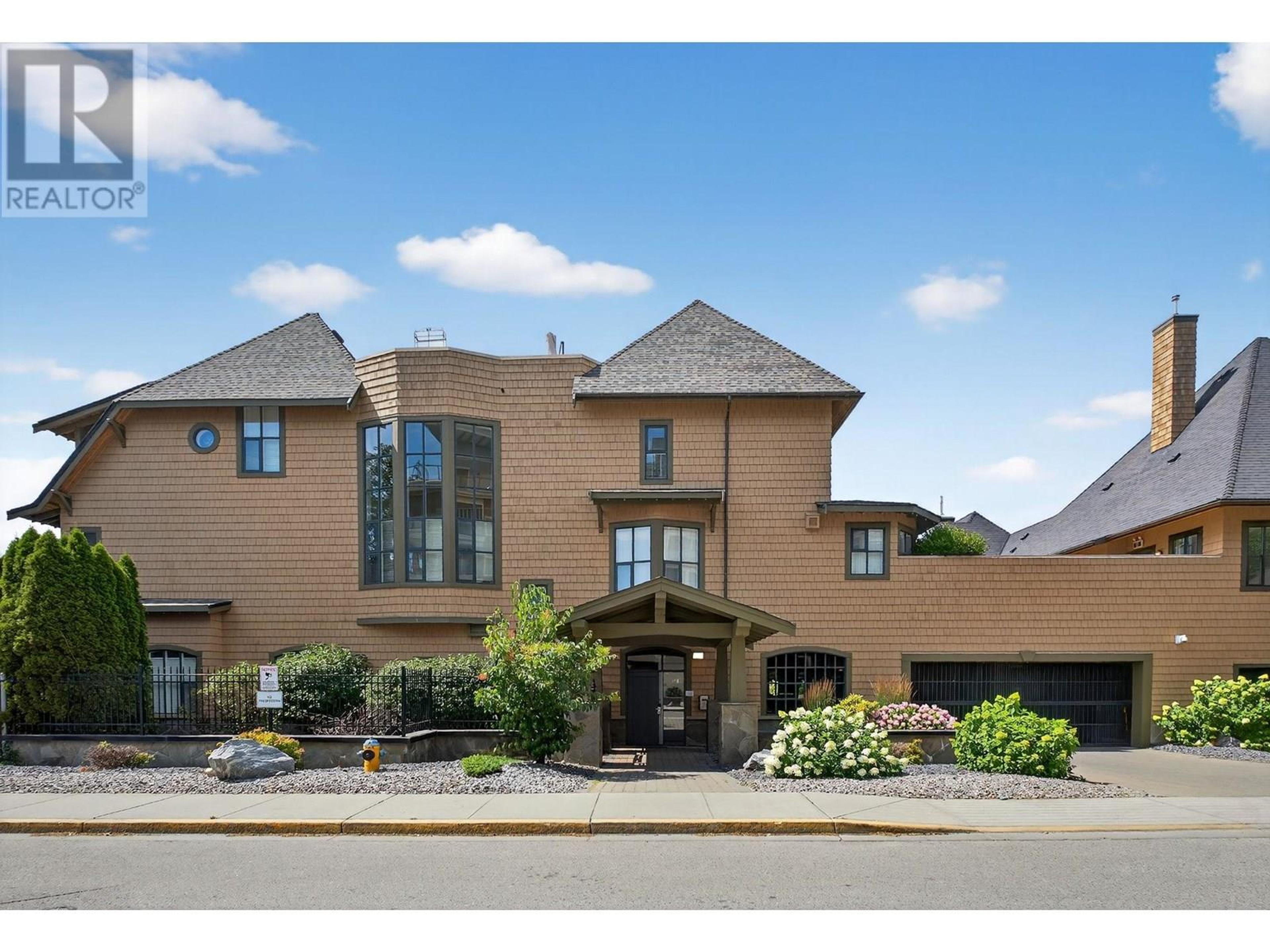 3880 Truswell Road, Kelowna - Exteriors - Full Complex View - Photo 11