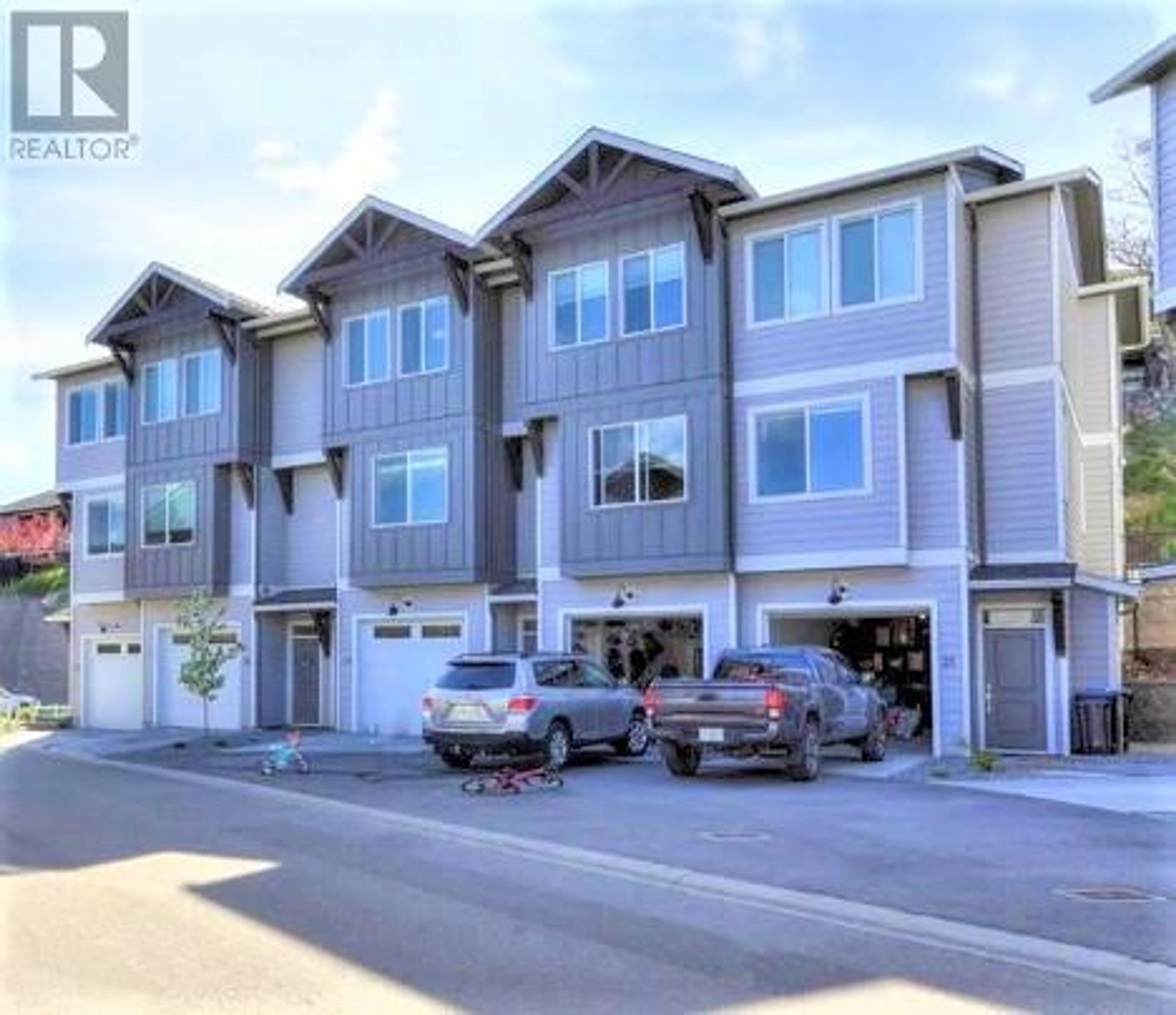 12840 Stillwater Court, Lake Country - Exteriors - Photo 3