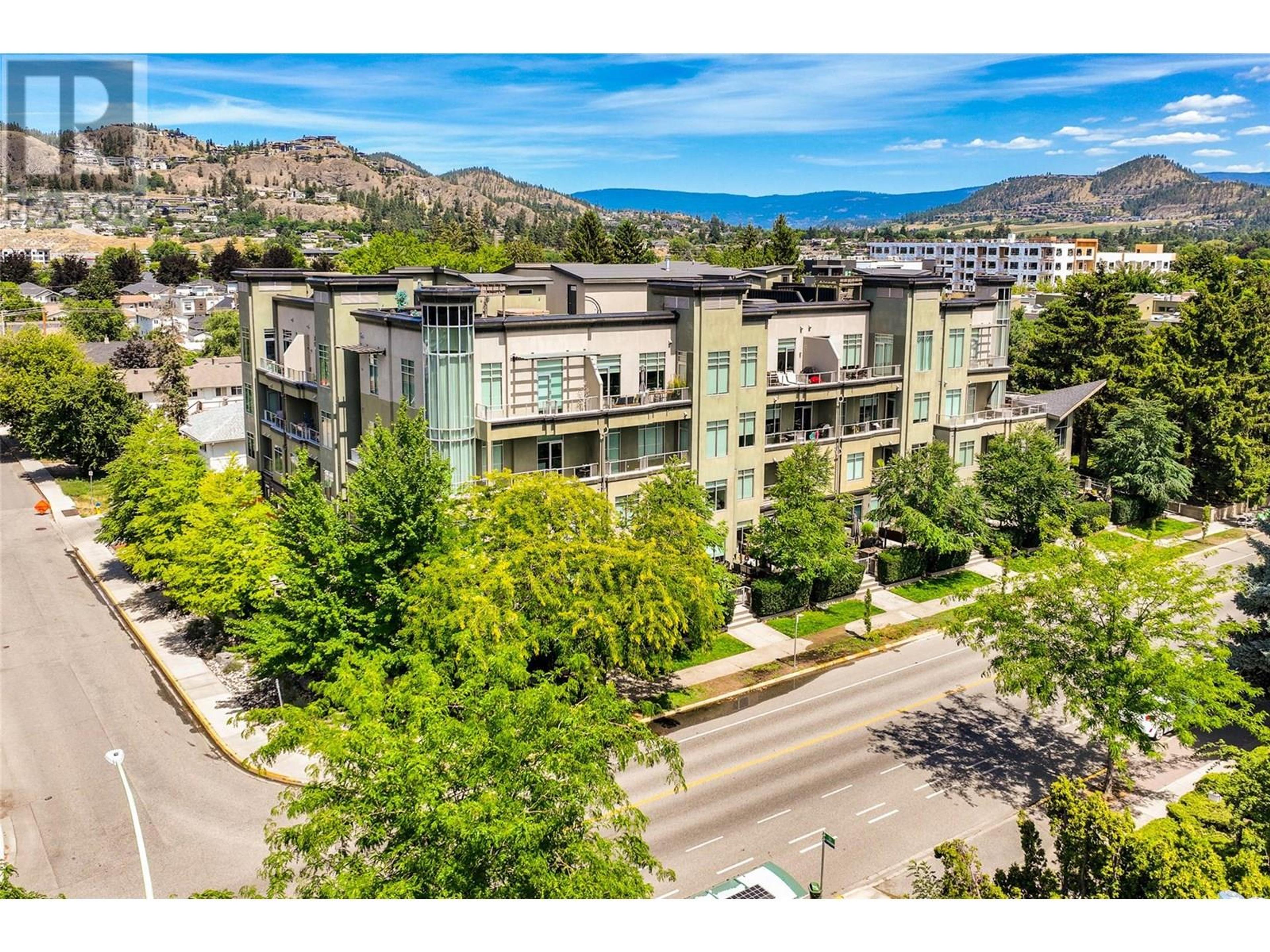 1495 Graham Street, Kelowna - Exteriors - Drone/Aerial View - Photo 3