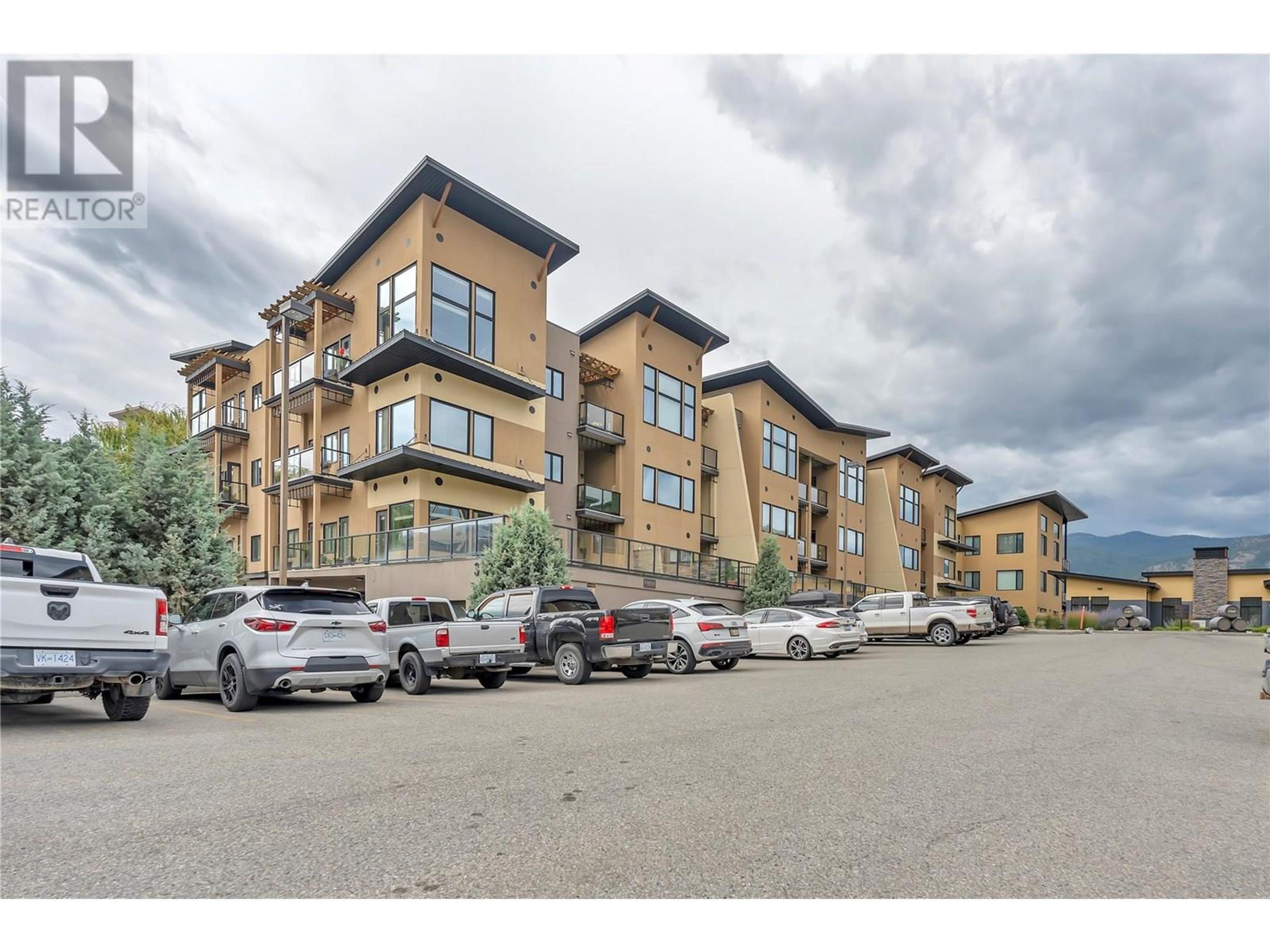 3313 Wilson Street, Penticton - Exteriors - Full Complex View - Photo 2