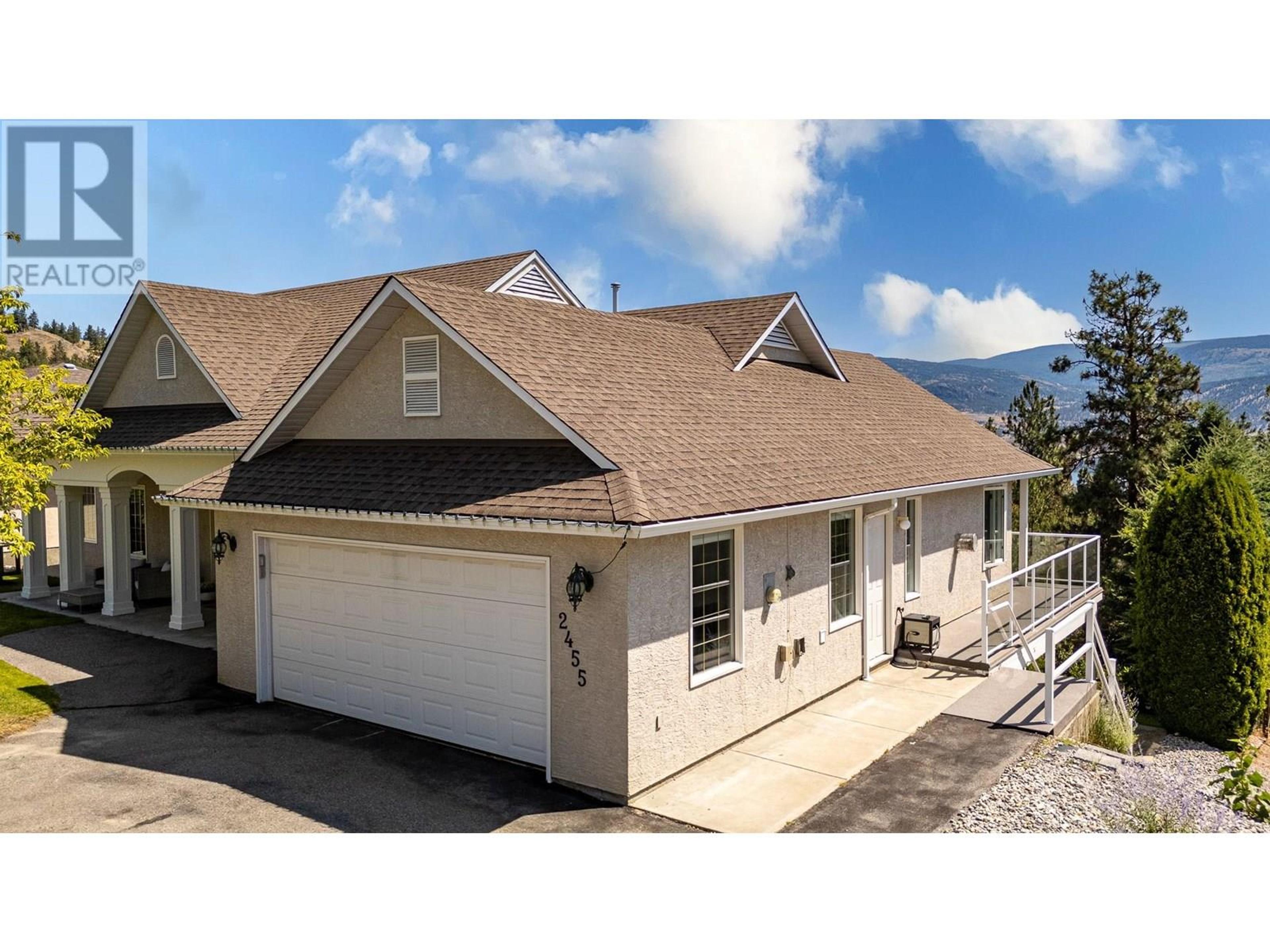 2455 Westwood Drive, Penticton - Exteriors - Photo 11