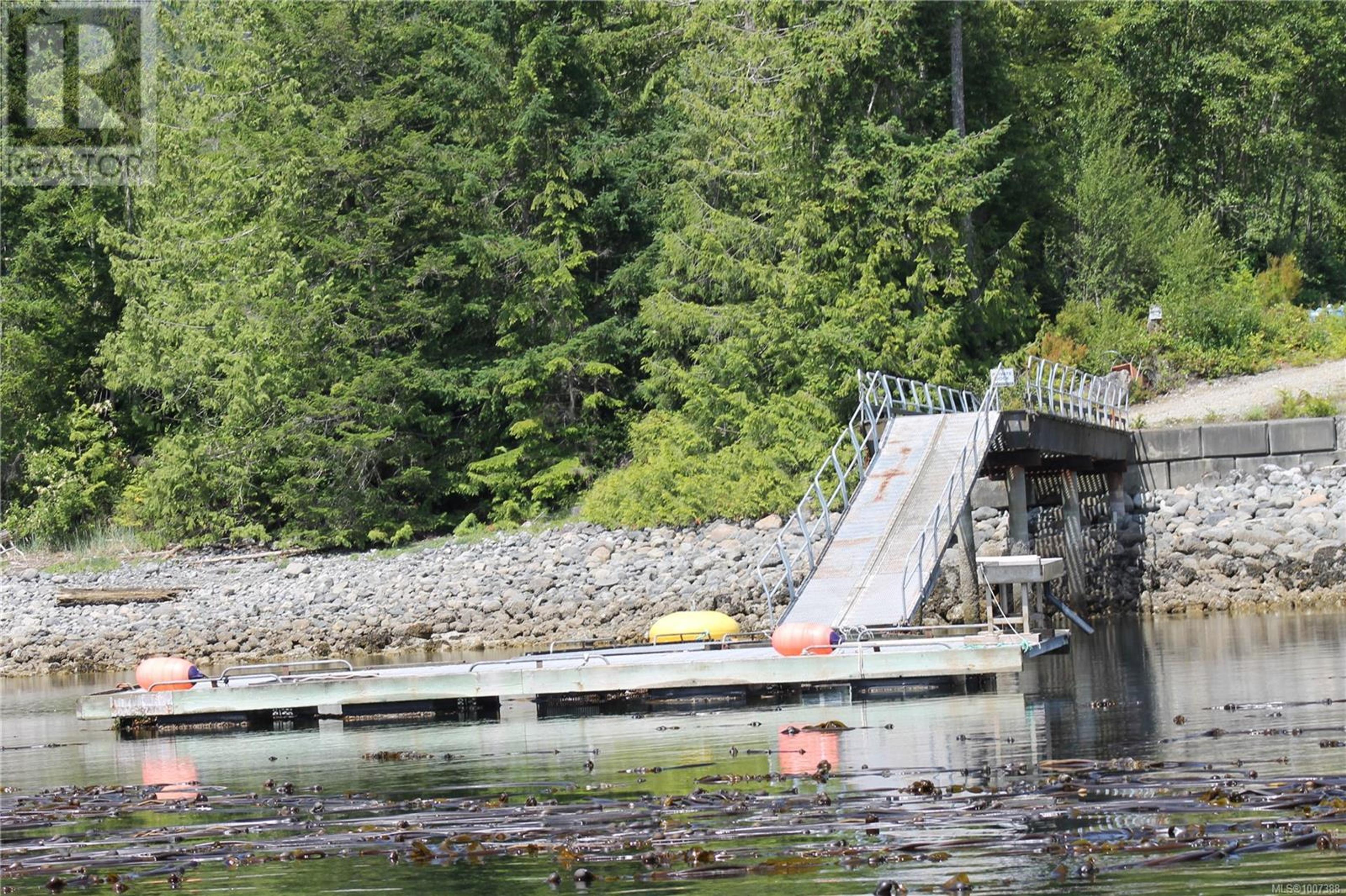 SL F Chatham Channel,  - Exteriors - Photo 1