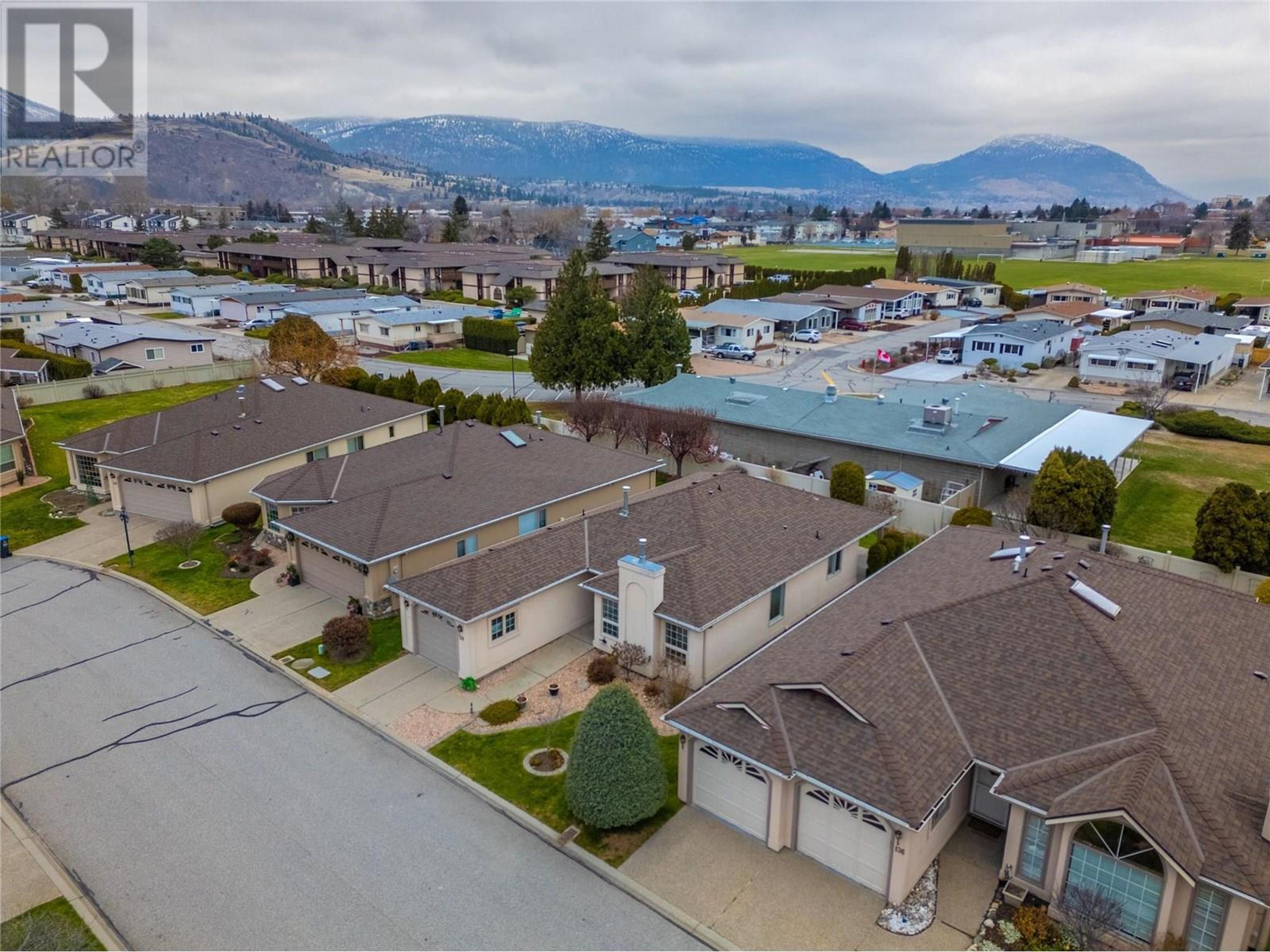 3333 South Main Street, Penticton - Exteriors - Full Complex View, Drone/Aerial View - Photo 8
