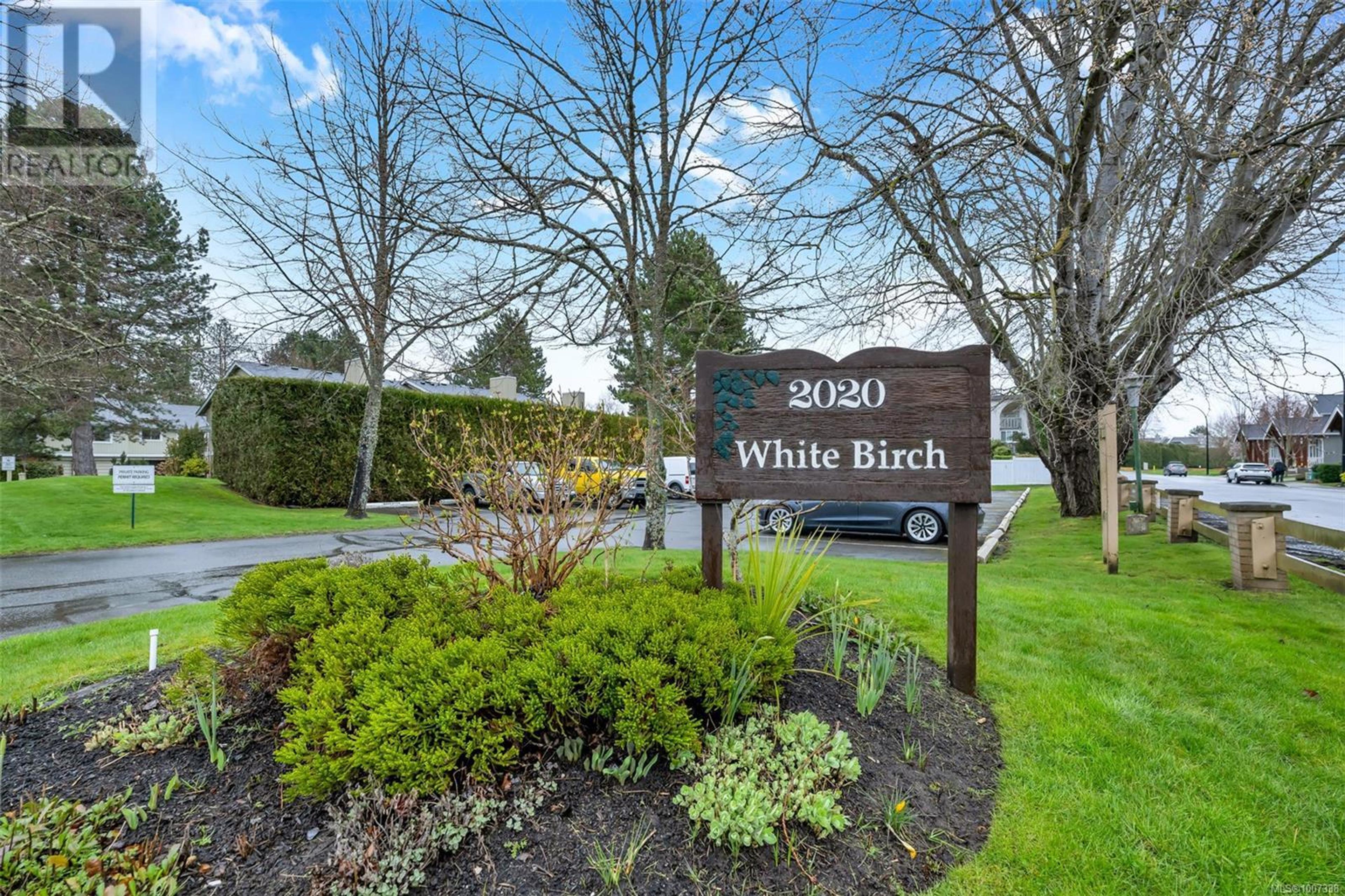 2020 White Birch Rd, Sidney - Exteriors - Photo 7