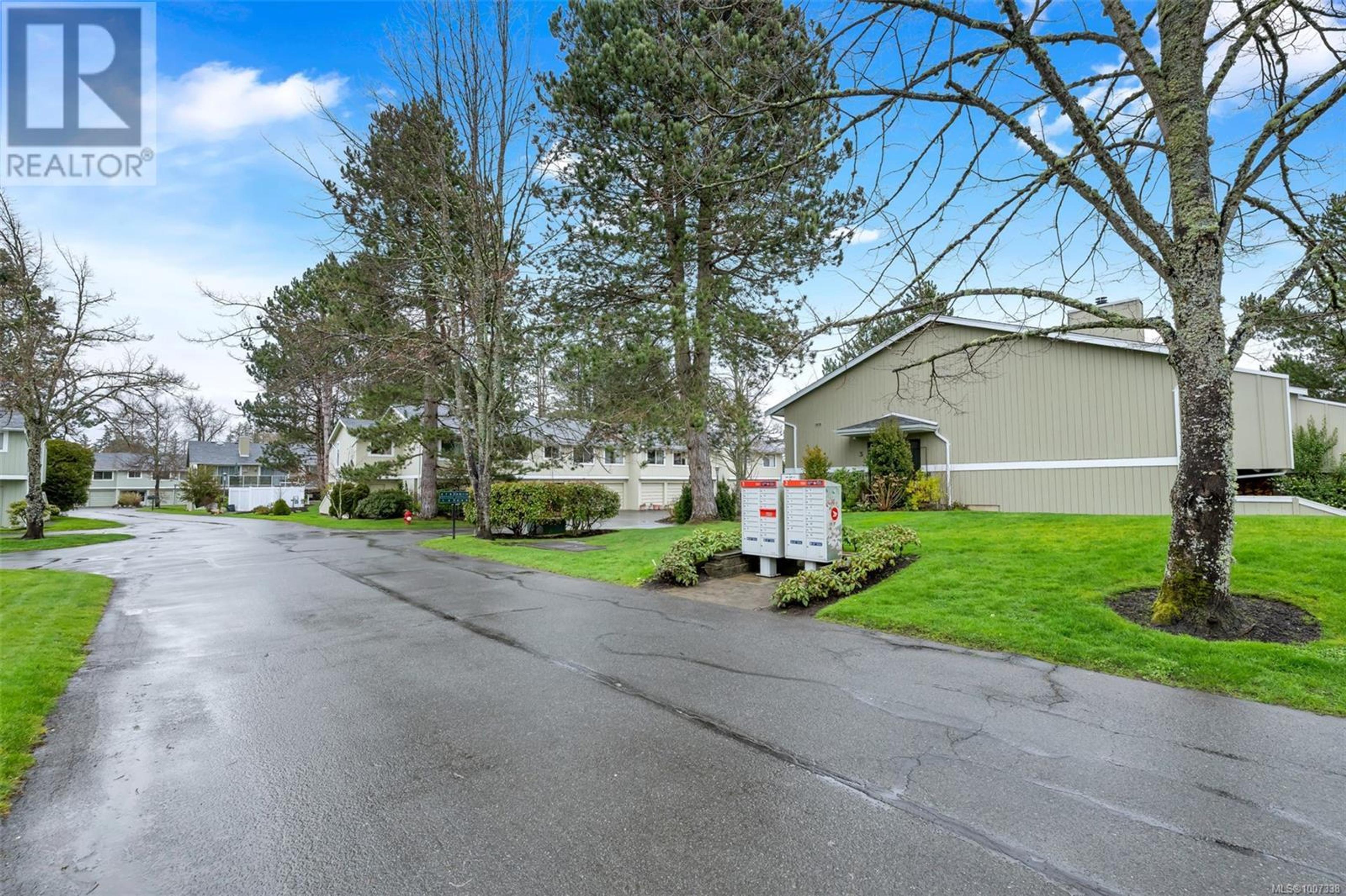 2020 White Birch Rd, Sidney - Exteriors - Full Complex View - Photo 9