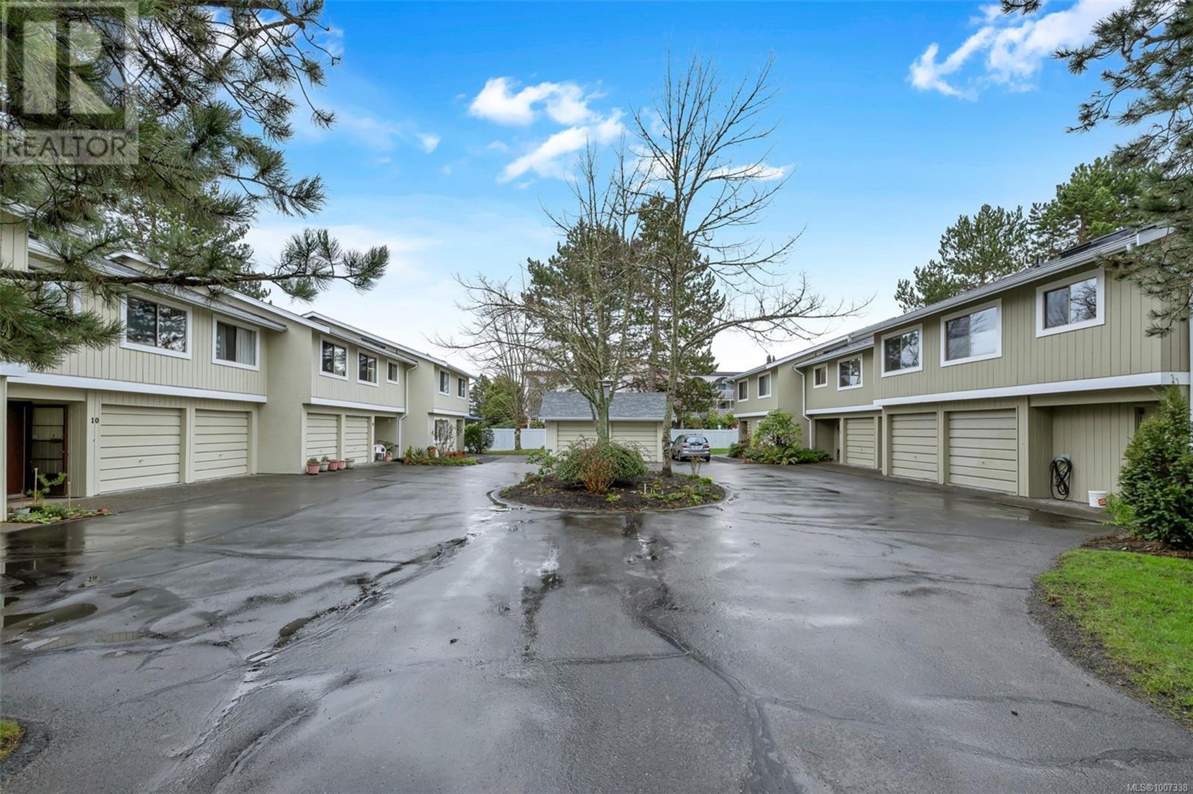 2020 White Birch Rd, Sidney - Exteriors - Full Complex View - Photo 10