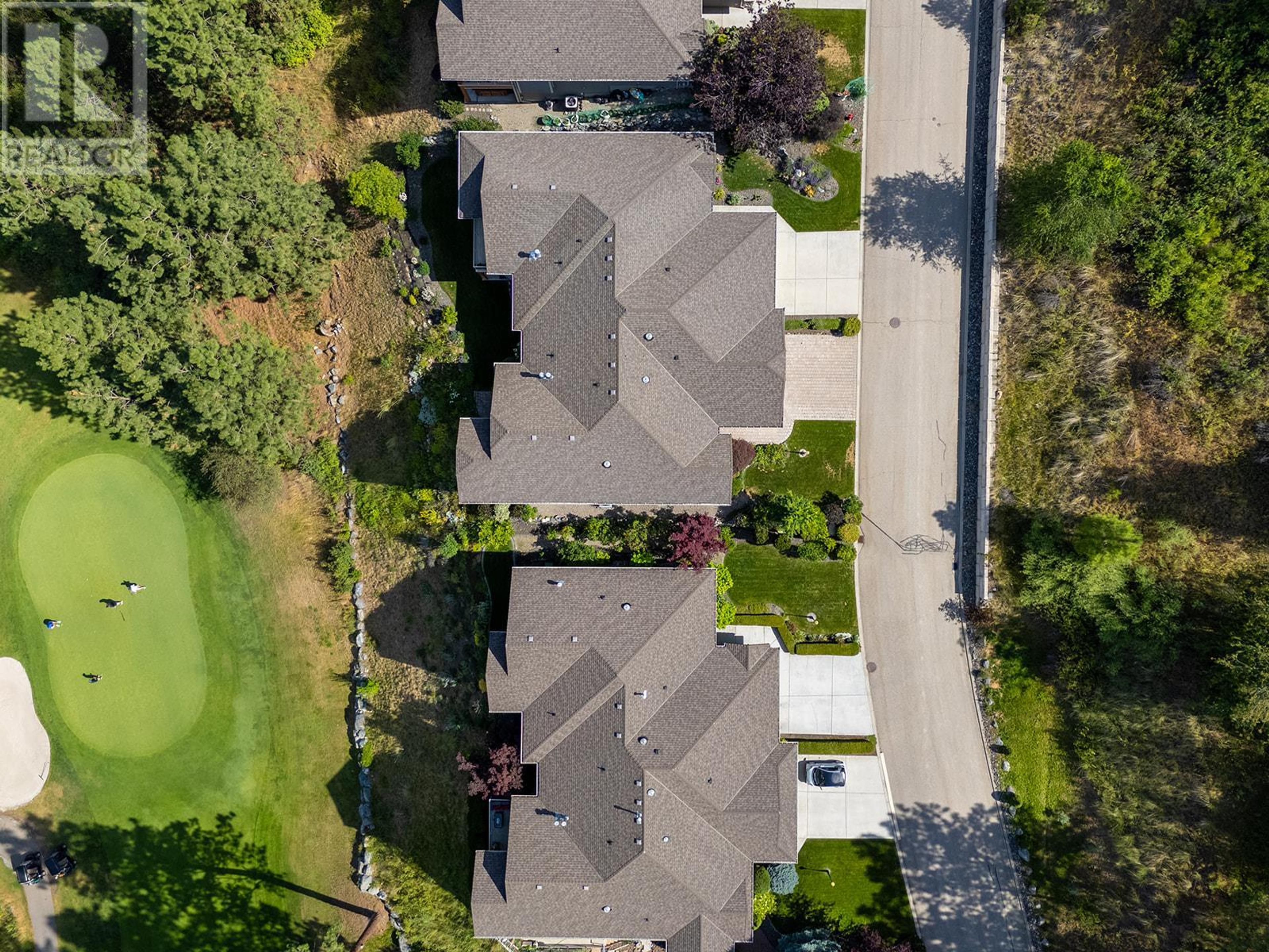 5342 Trickle Creek Drive, Kelowna - Exteriors - Full Complex View, Drone/Aerial View - Photo 4