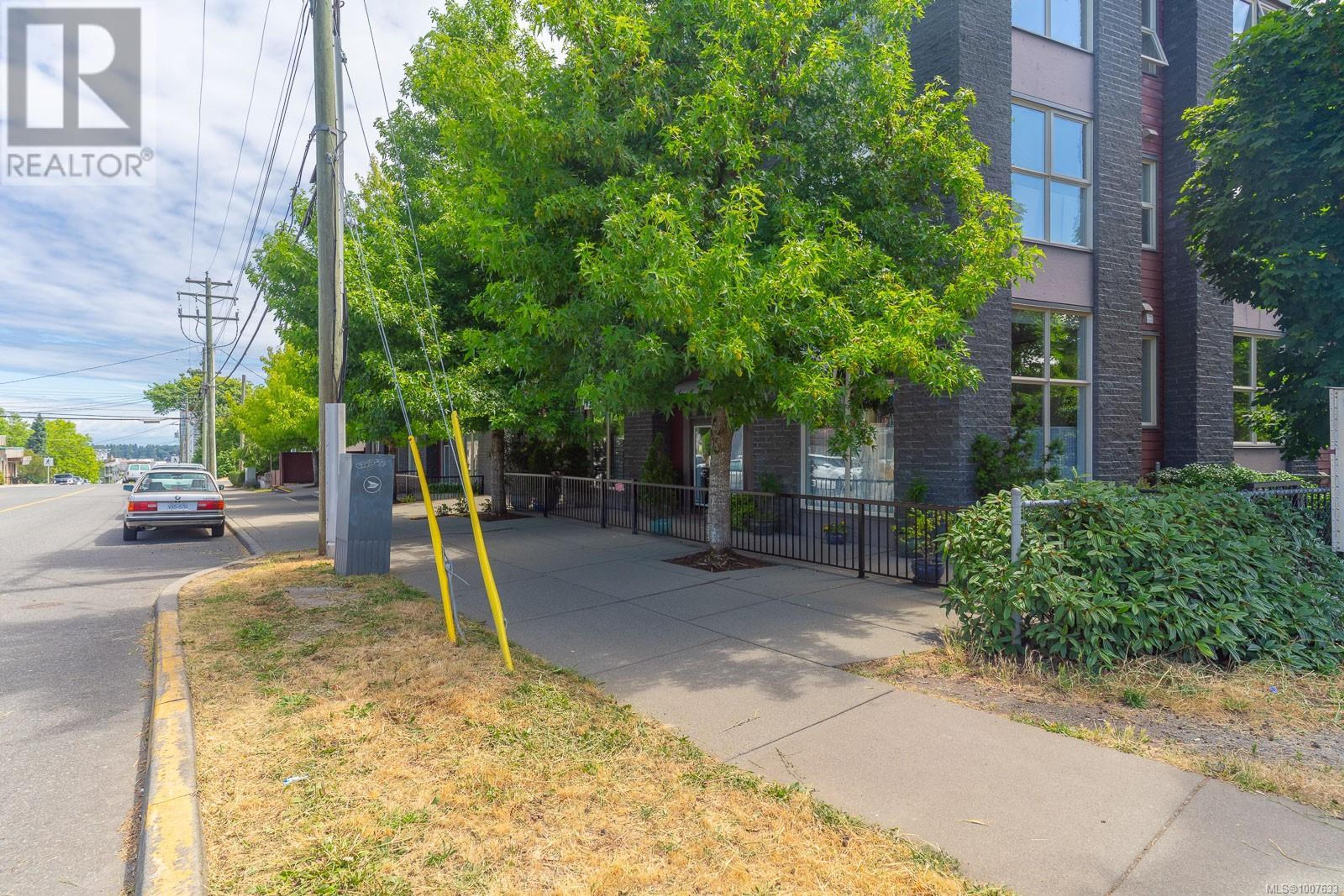 555 Franklyn St, Nanaimo - Exteriors - Photo 5