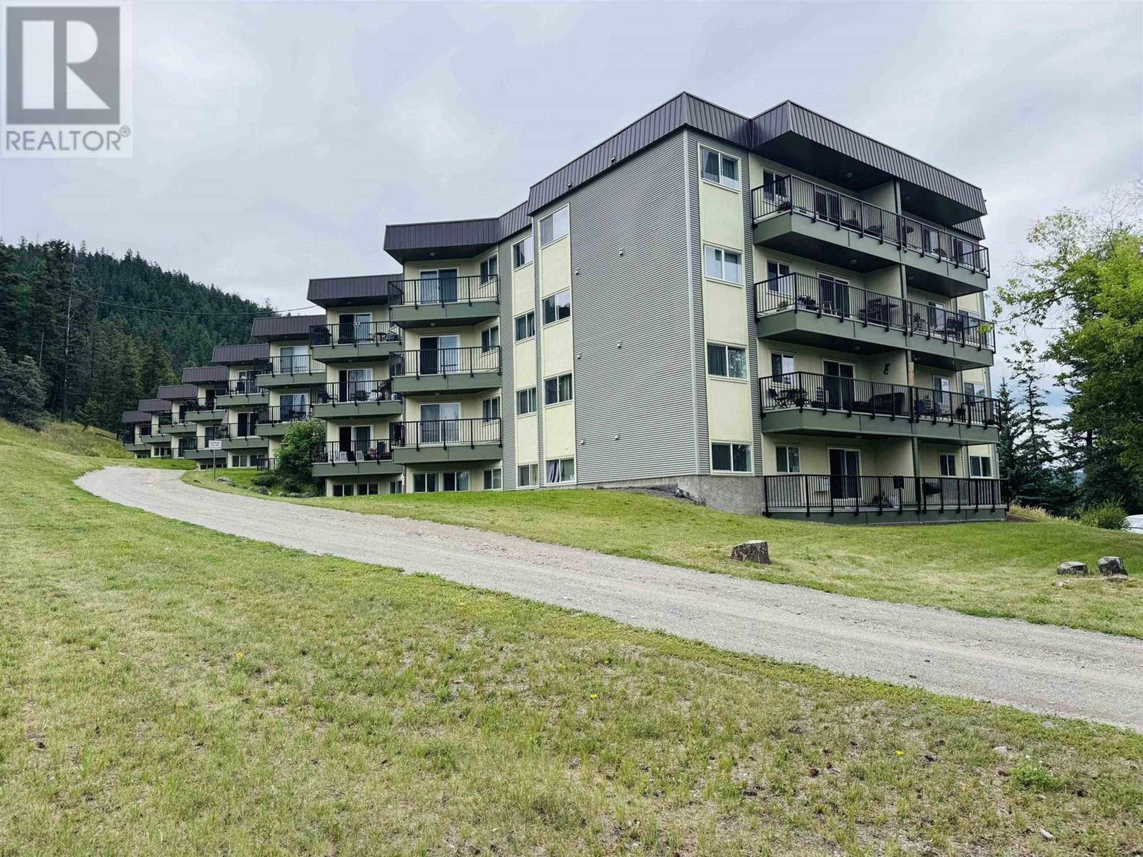 282 N BROADWAY AVENUE, Williams Lake - Exteriors - Full Complex View - Photo 2