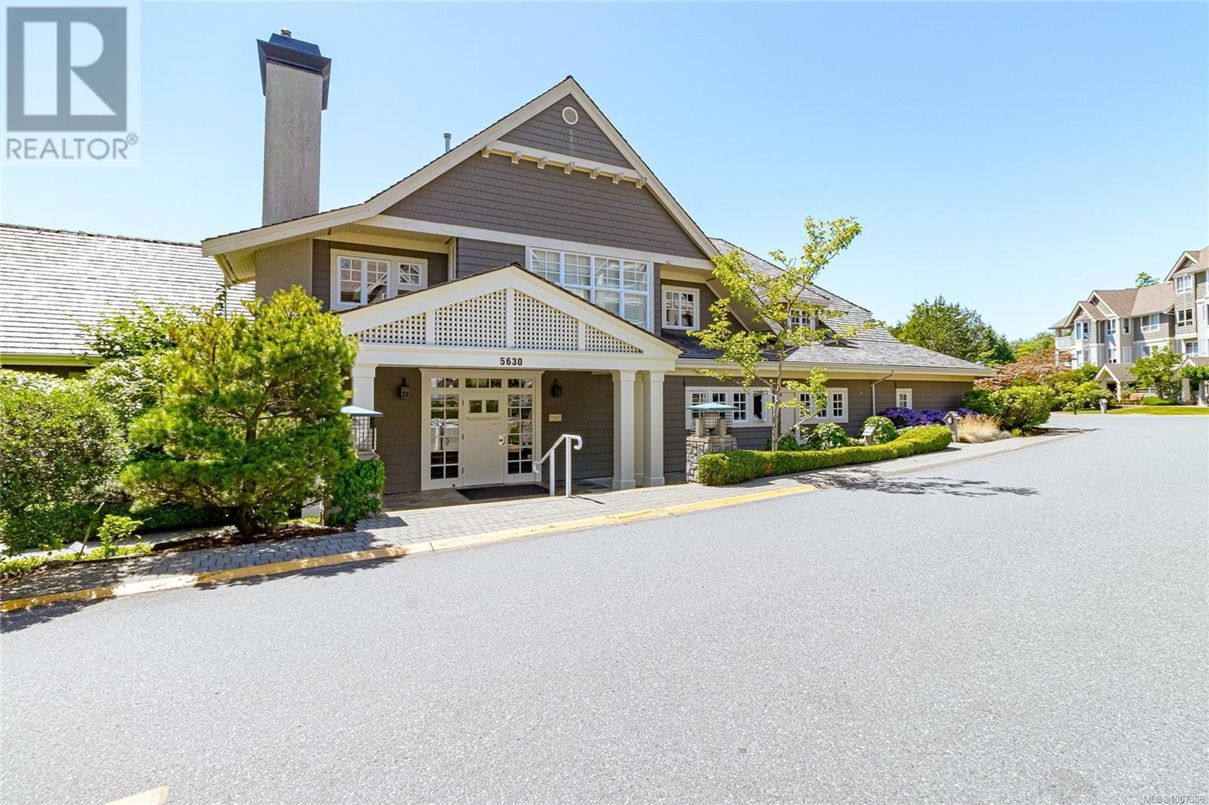 5620 Edgewater Lane, Nanaimo - Exteriors - Photo 2