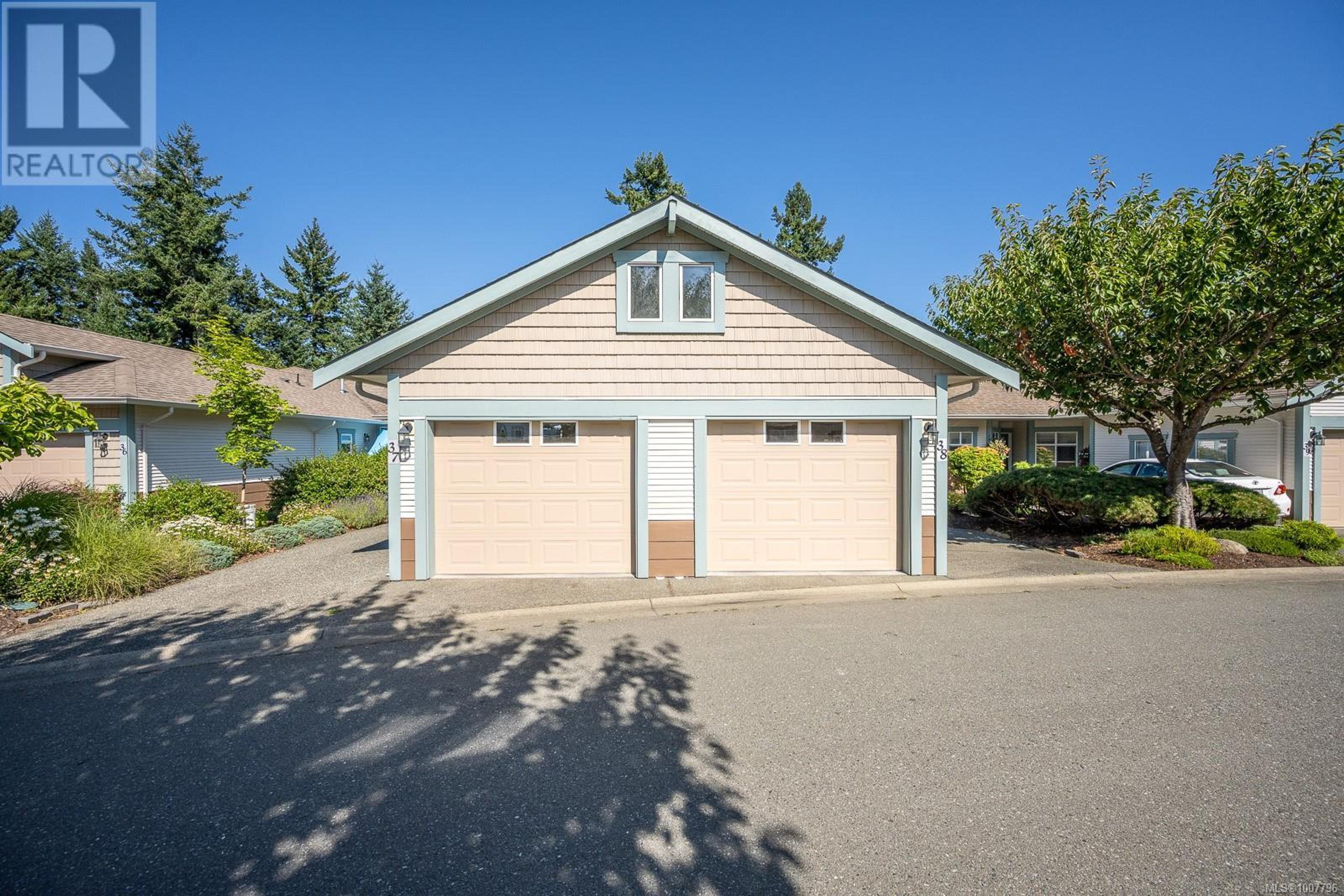 1220 Guthrie Rd, Comox - Exteriors - Photo 5