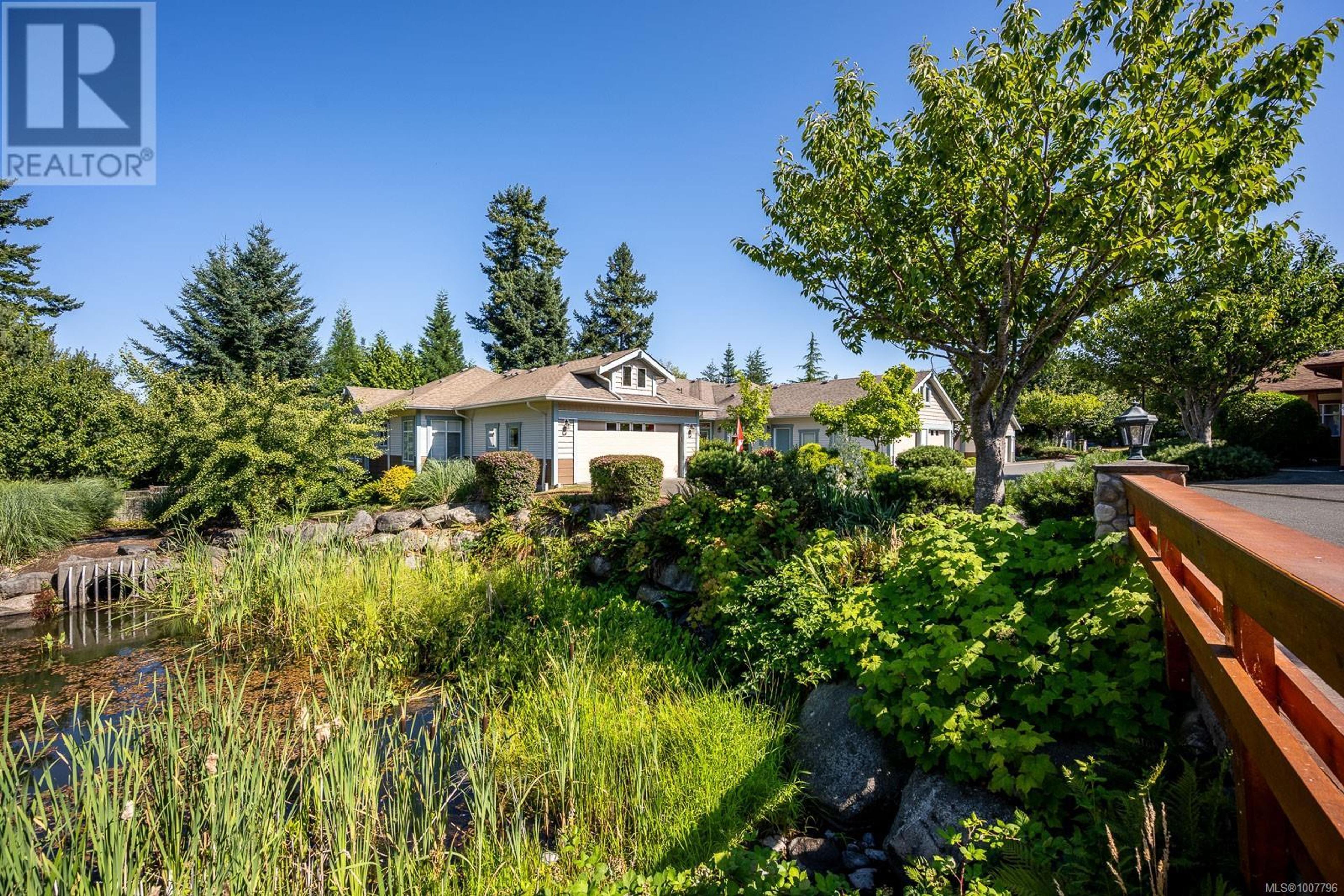 1220 Guthrie Rd, Comox - Exteriors - Full Complex View - Photo 12