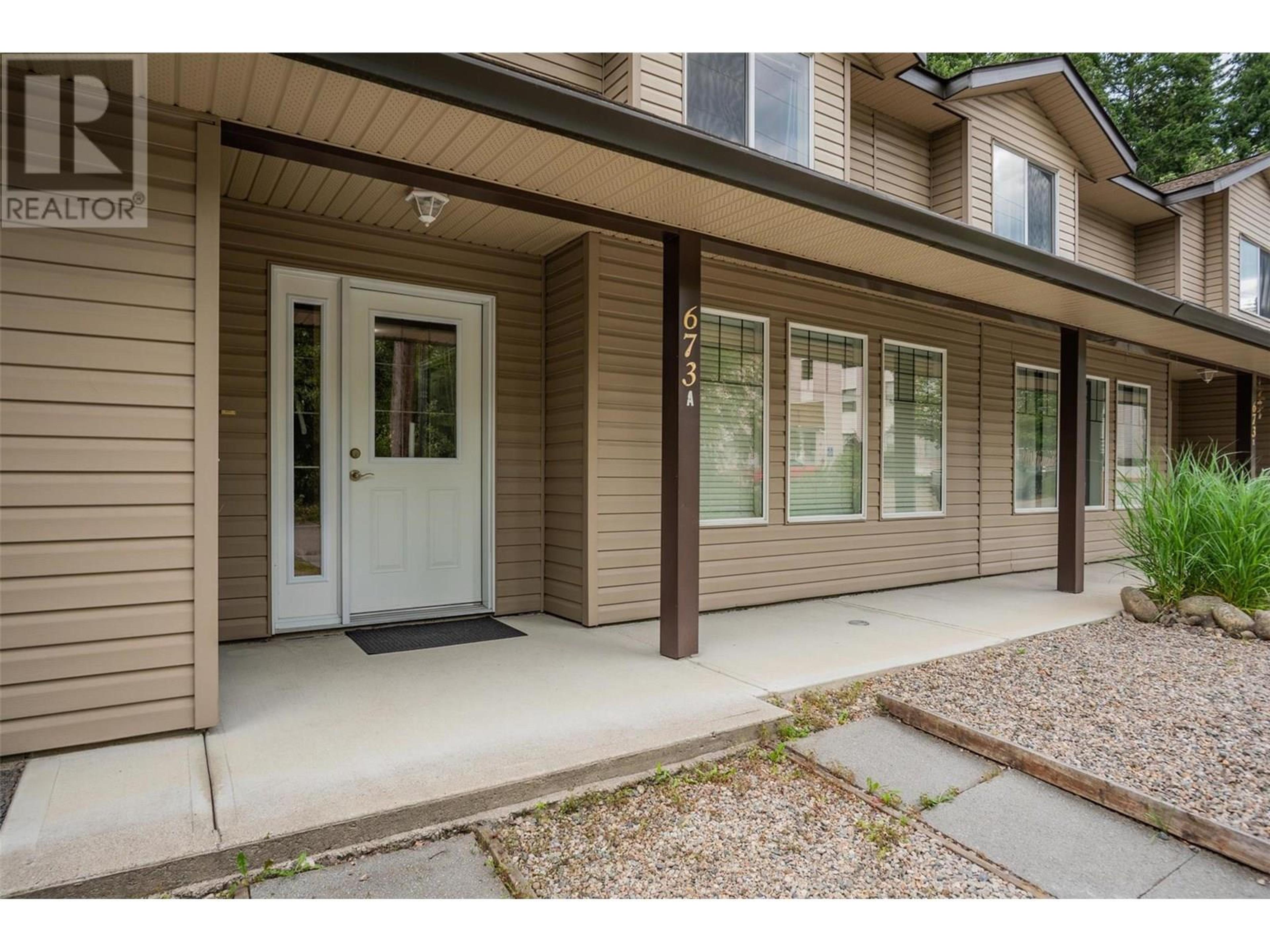 A-673 11th Ave Avenue, Castlegar - Exteriors - Photo 15