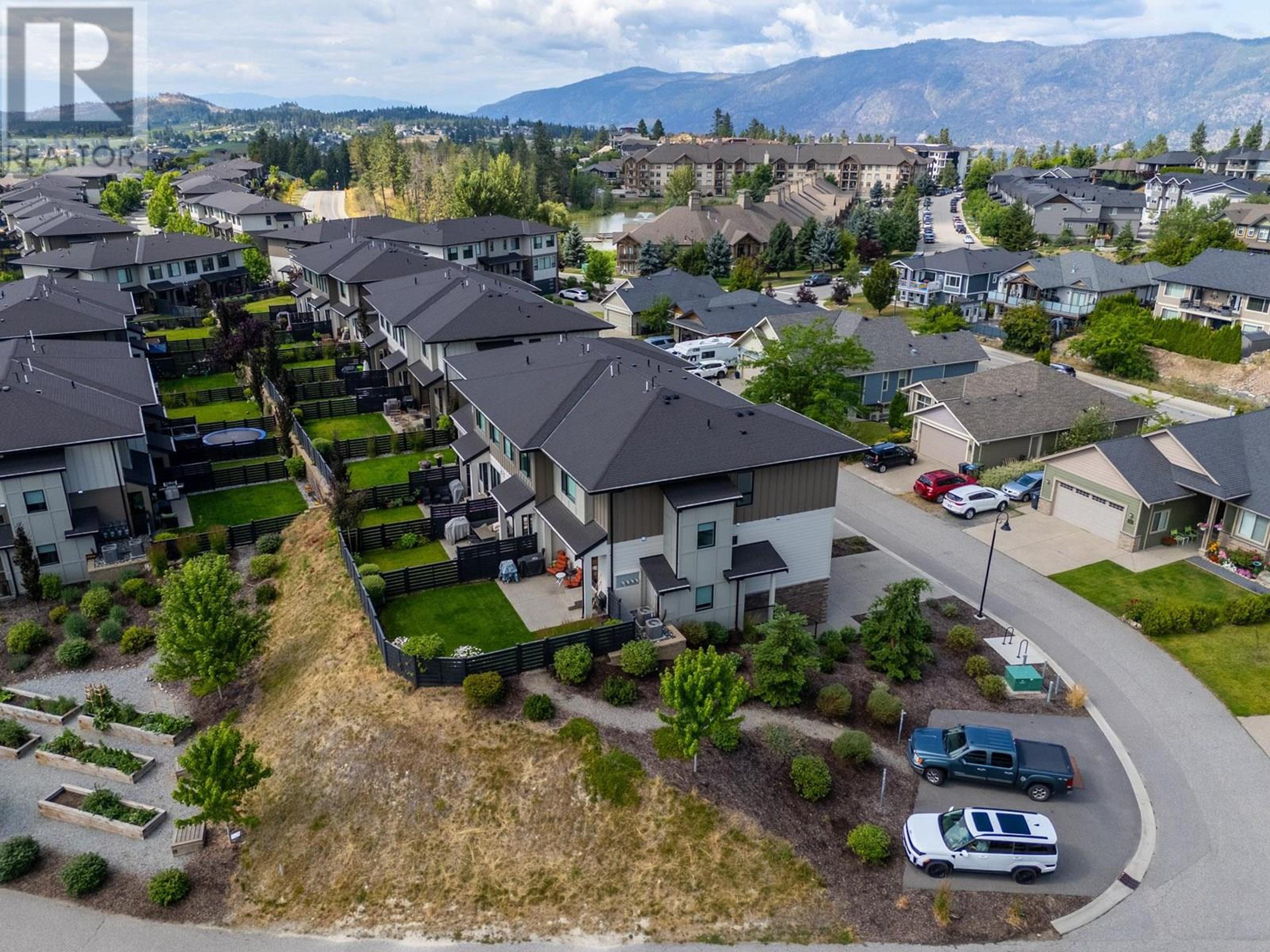 12798 Lake Hill Drive, Lake Country - Exteriors - Full Complex View, Drone/Aerial View - Photo 4