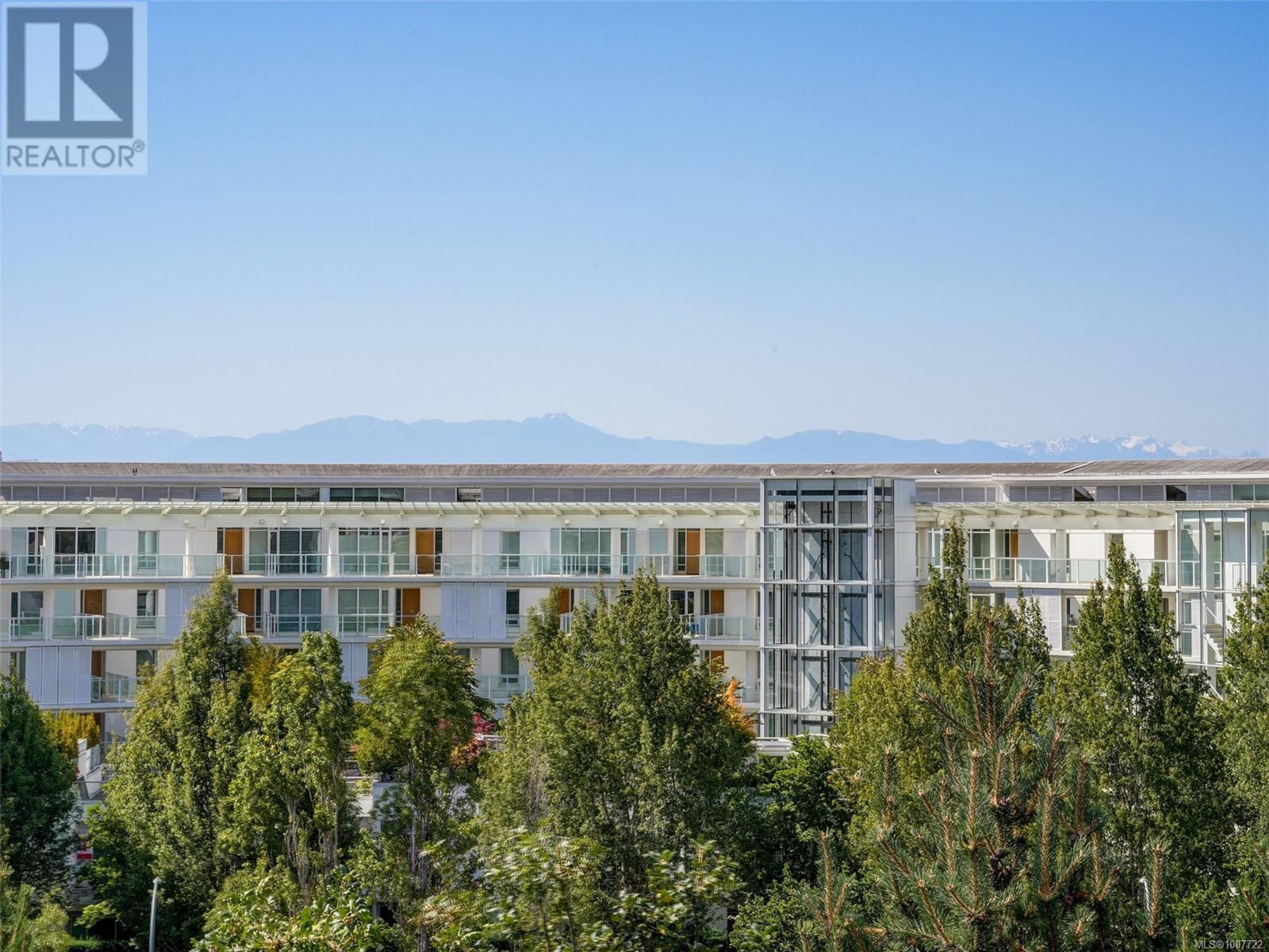 100 Saghalie Rd, Victoria - Exteriors - Full Complex View - Photo 2