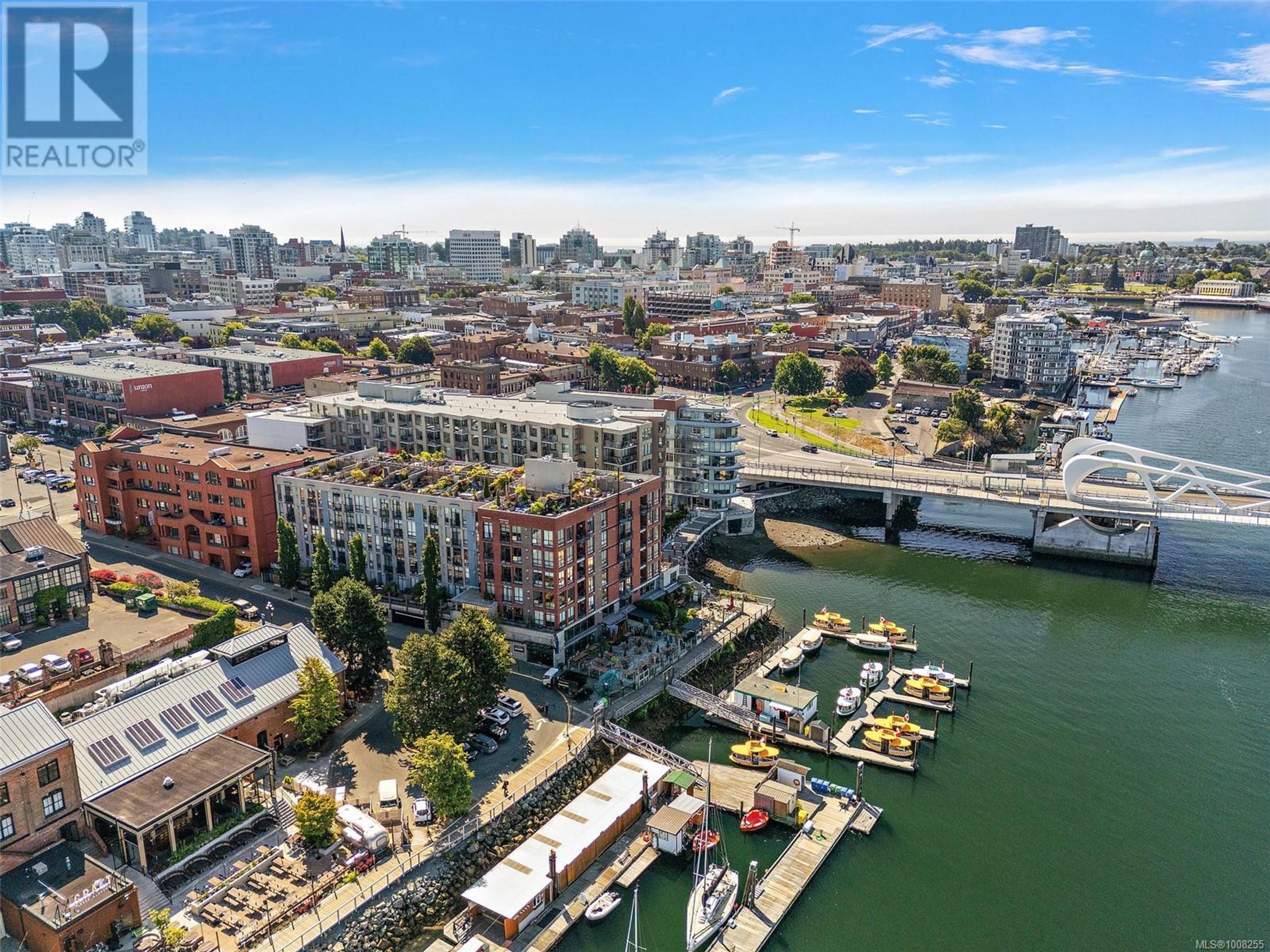 409 Swift St, Victoria - Exteriors - Full Complex View, Drone/Aerial View - Photo 4