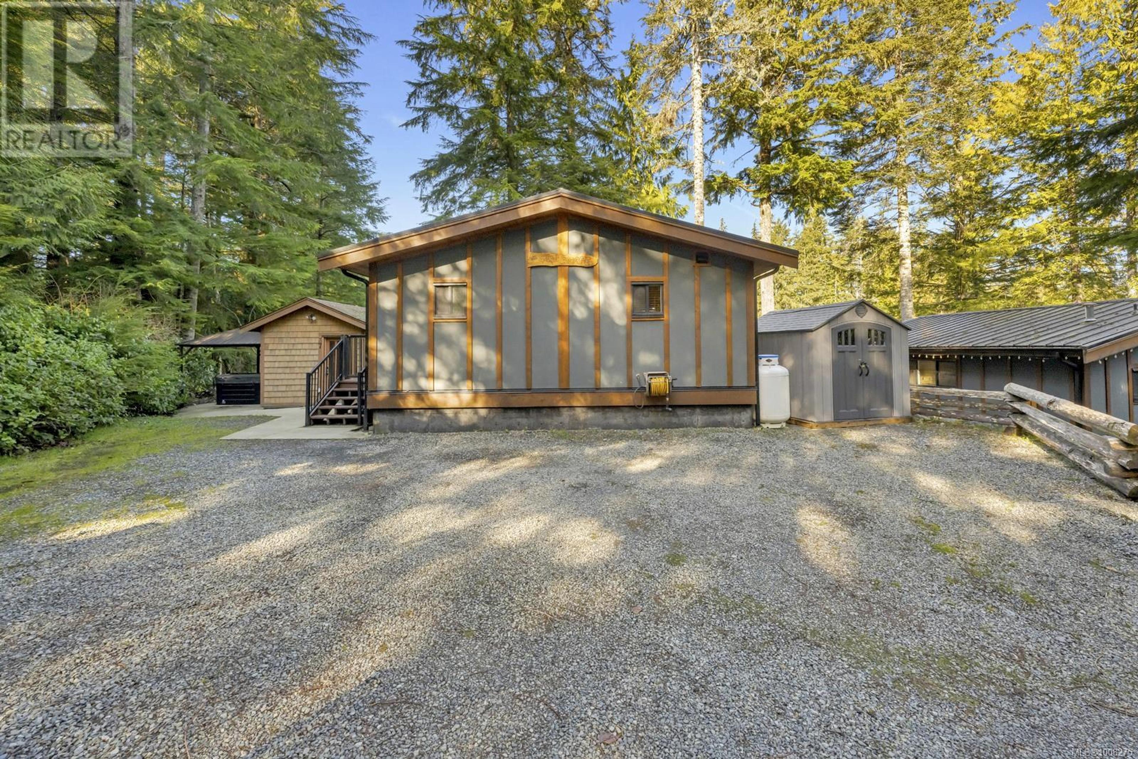 6574 Baird Rd, Port Renfrew - Exteriors - Photo 3
