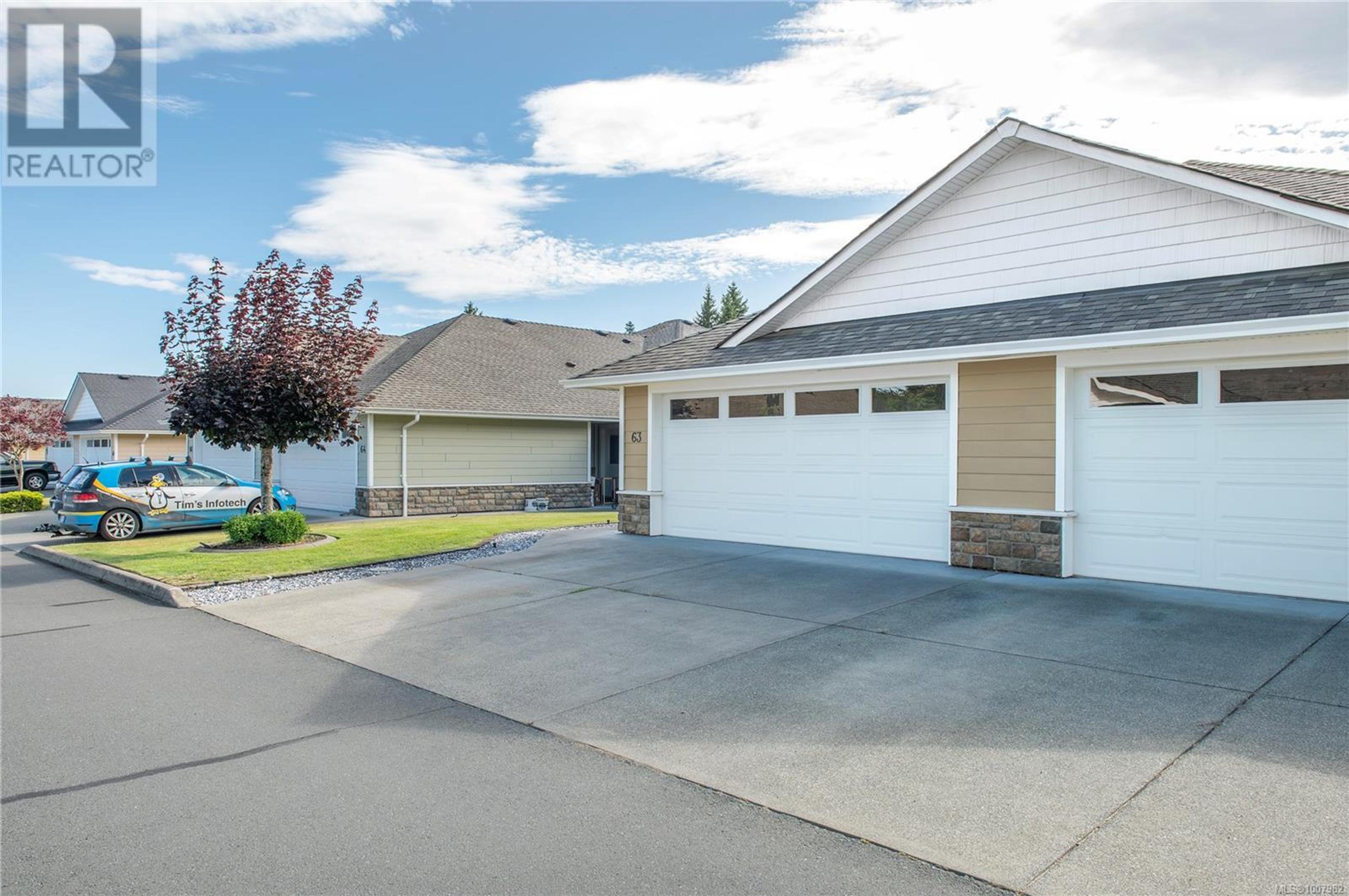 2006 Sierra Dr, Campbell River - Exteriors - Full Complex View - Photo 5