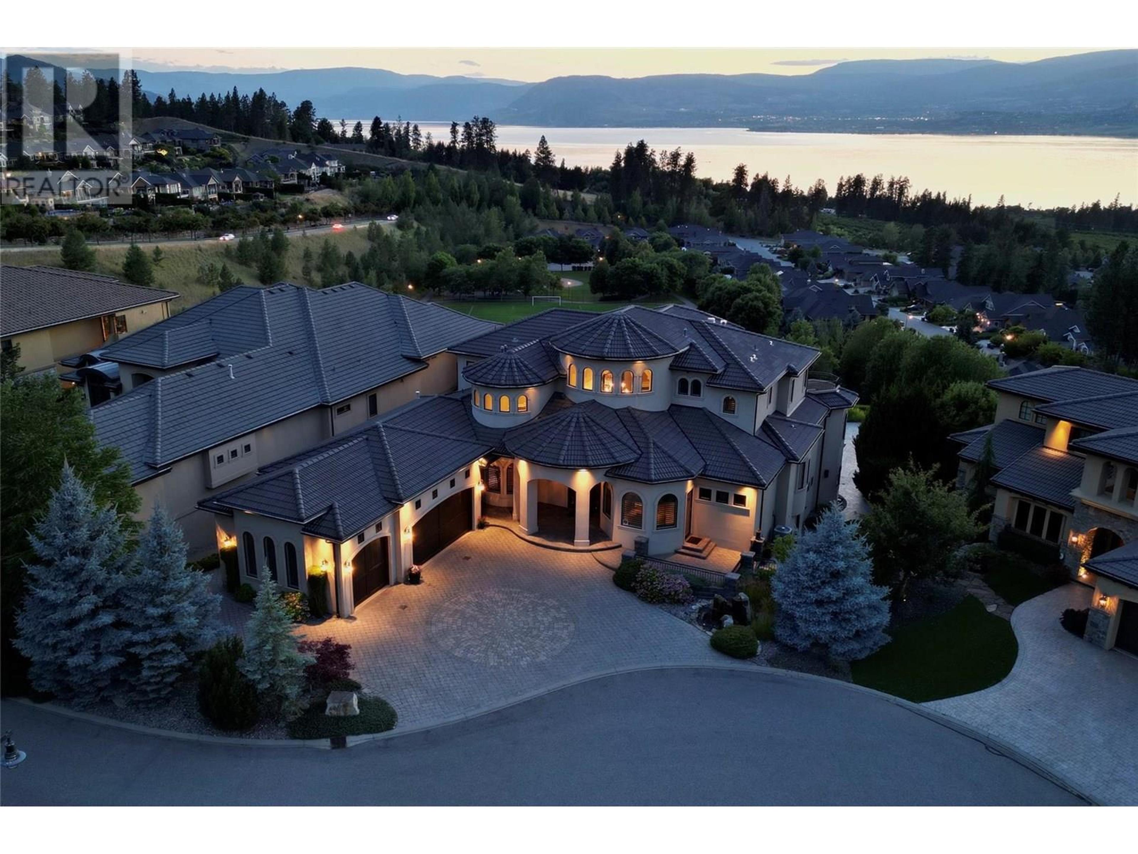 4860 Tuscany Lane, Kelowna - Exteriors - Drone/Aerial View - Photo 5
